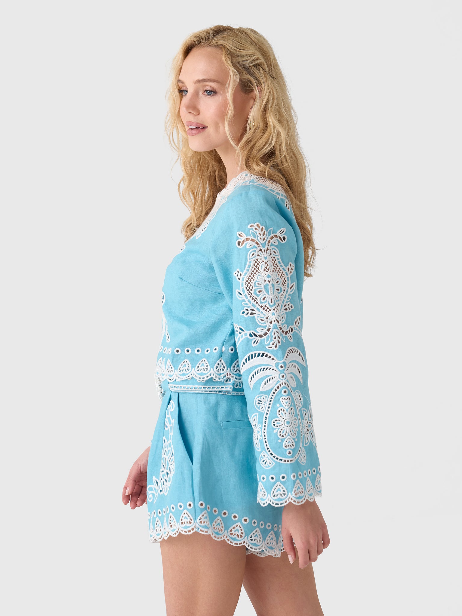 Farm Rio Women's Romantic Richelieu Blouse - Saint Bernard