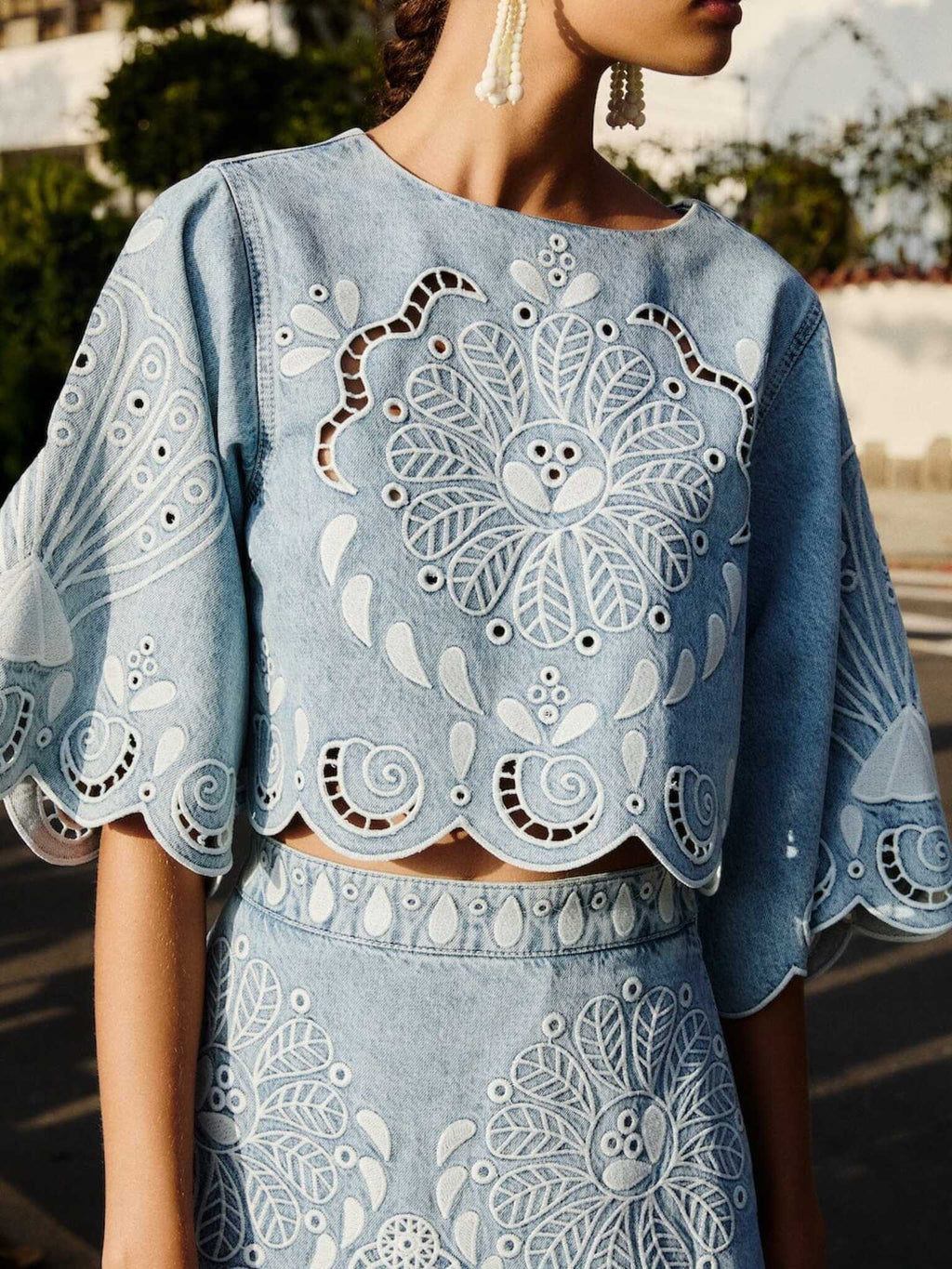 Farm Rio Women's Richelieu Kimono Sleeve Cropped Blouse - Saint Bernard