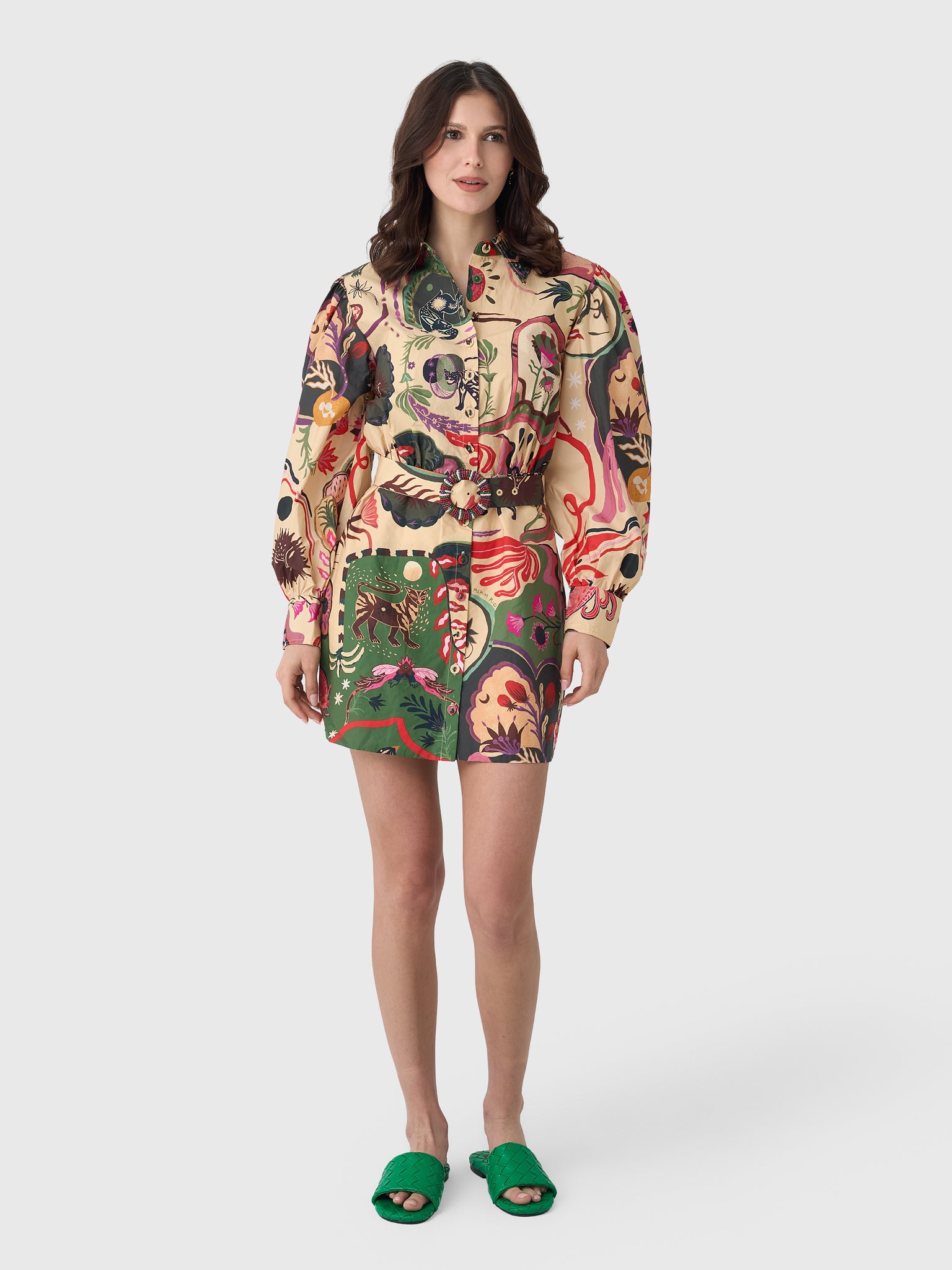 350089xARTSYSURREALLANDBEIGE-alt1