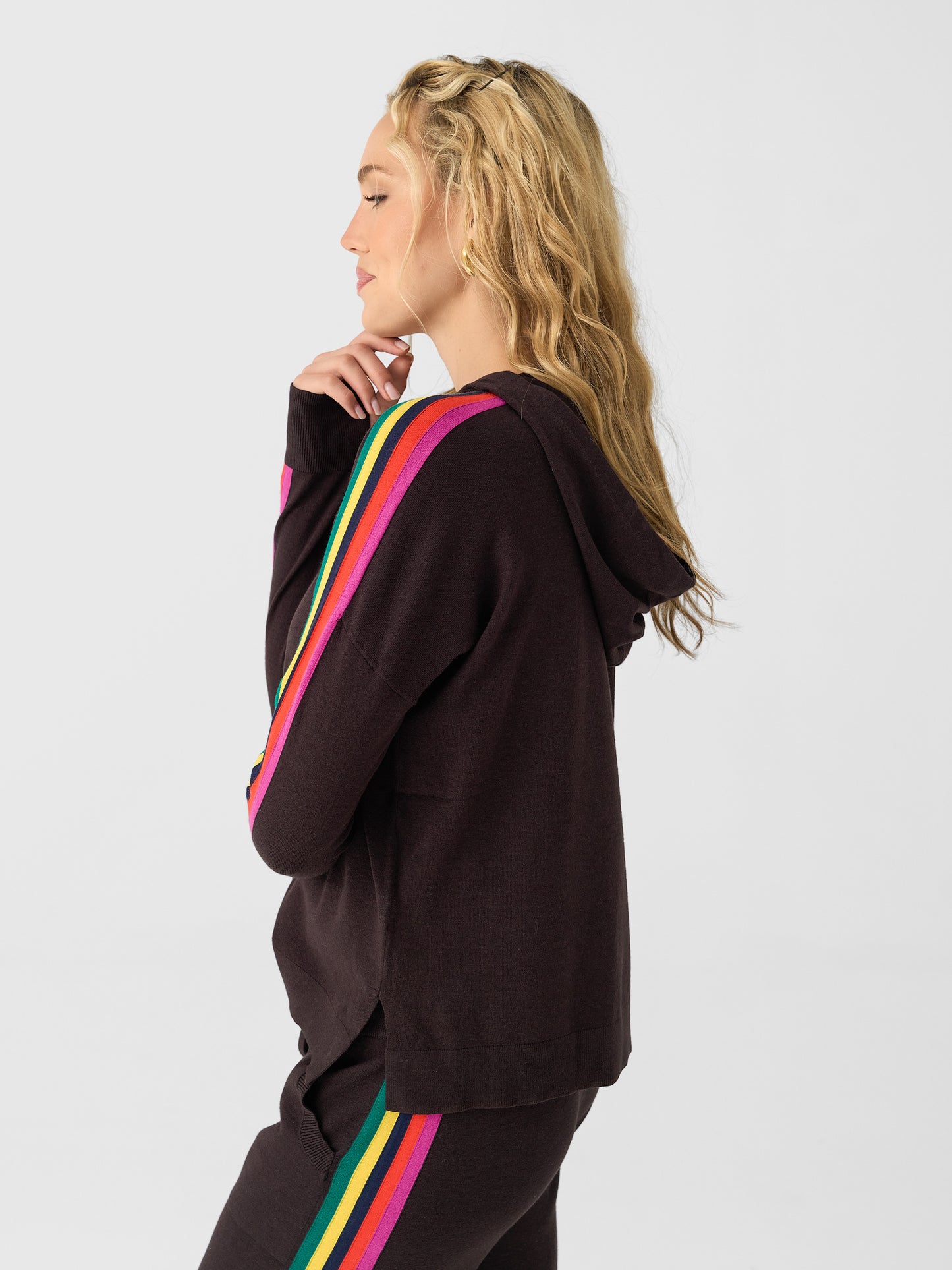 3906A_xCHOCOLATE-alt2