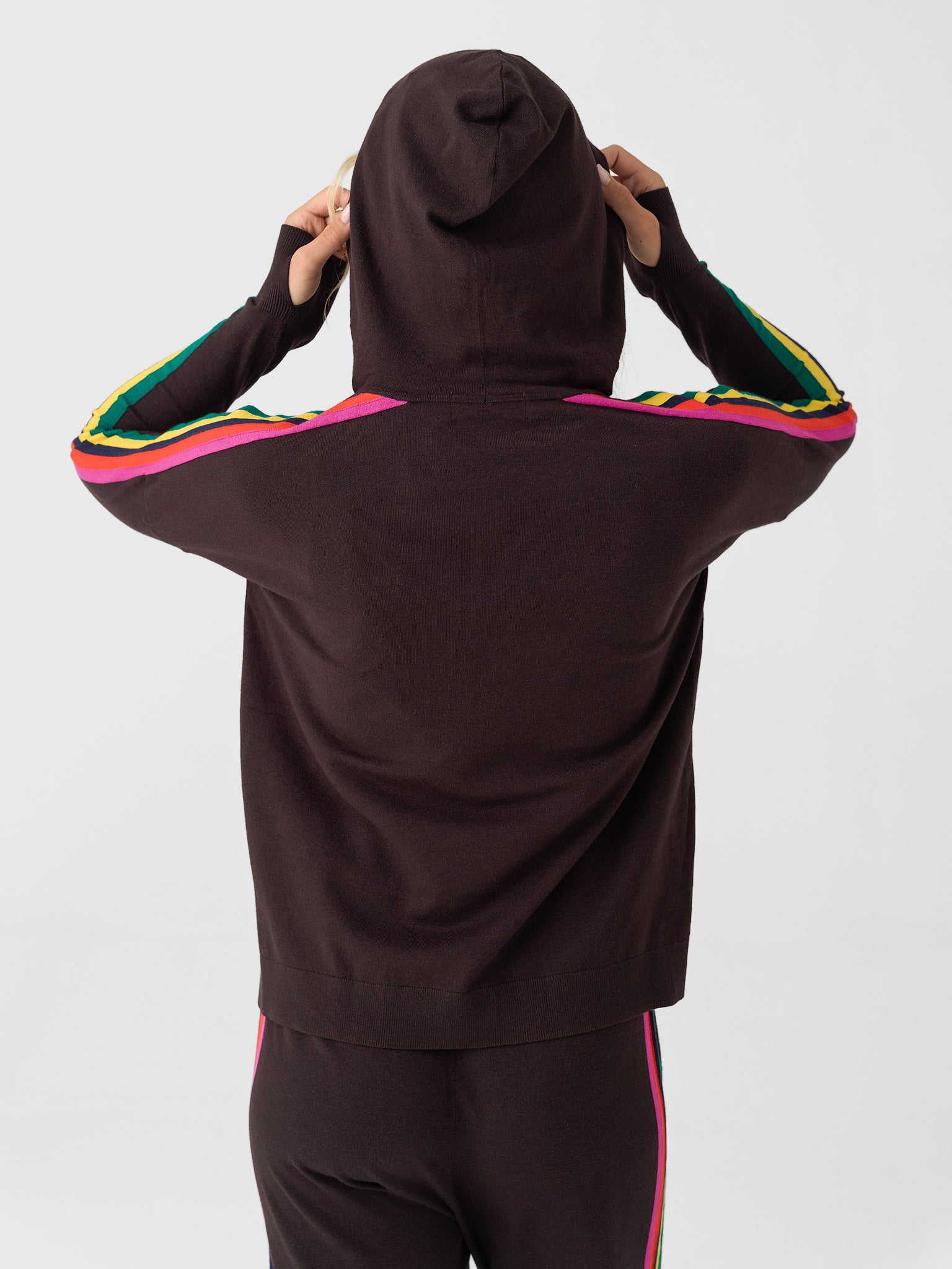 3906A_xCHOCOLATE-alt3