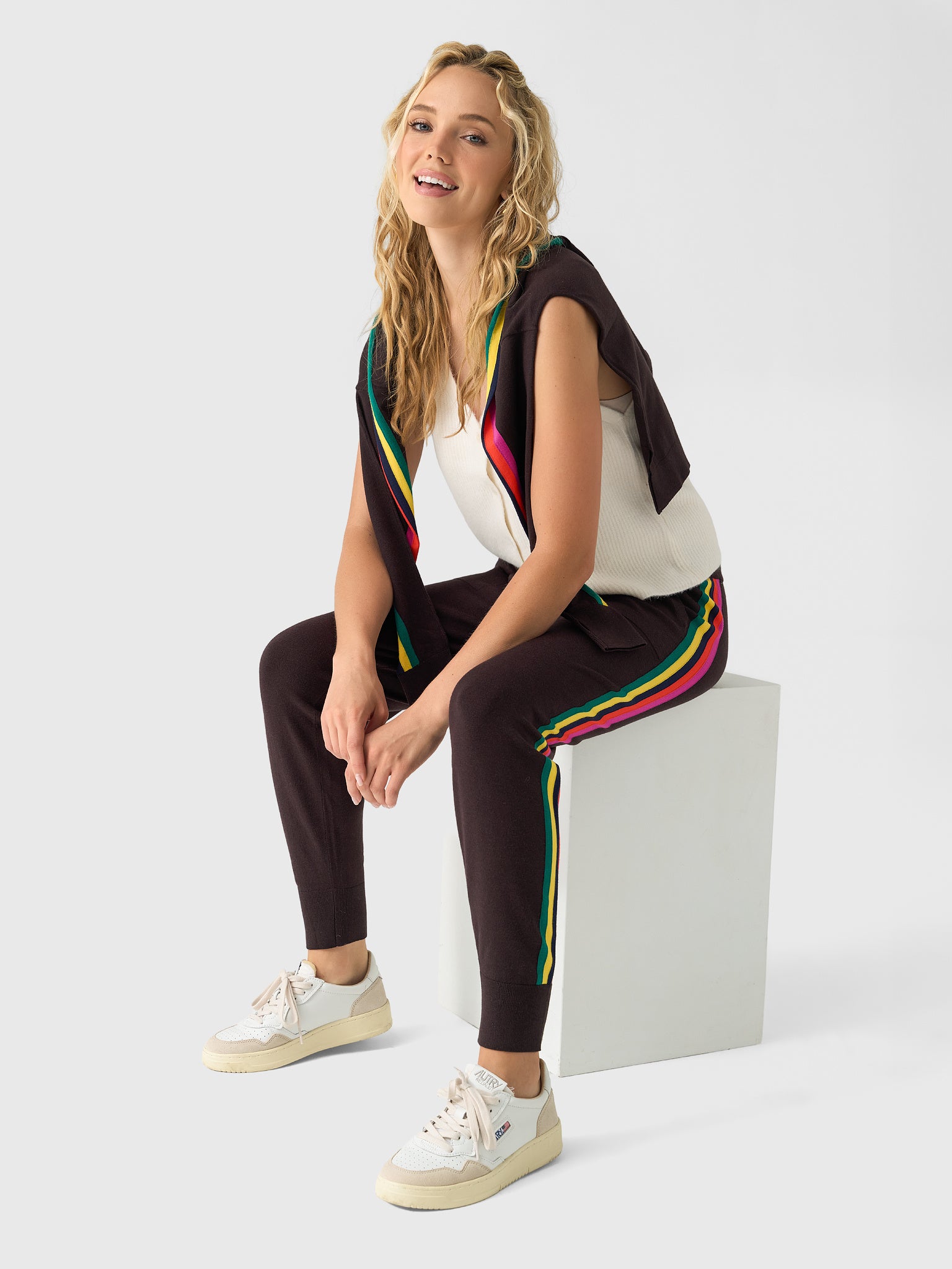 3906A_xCHOCOLATE-alt5