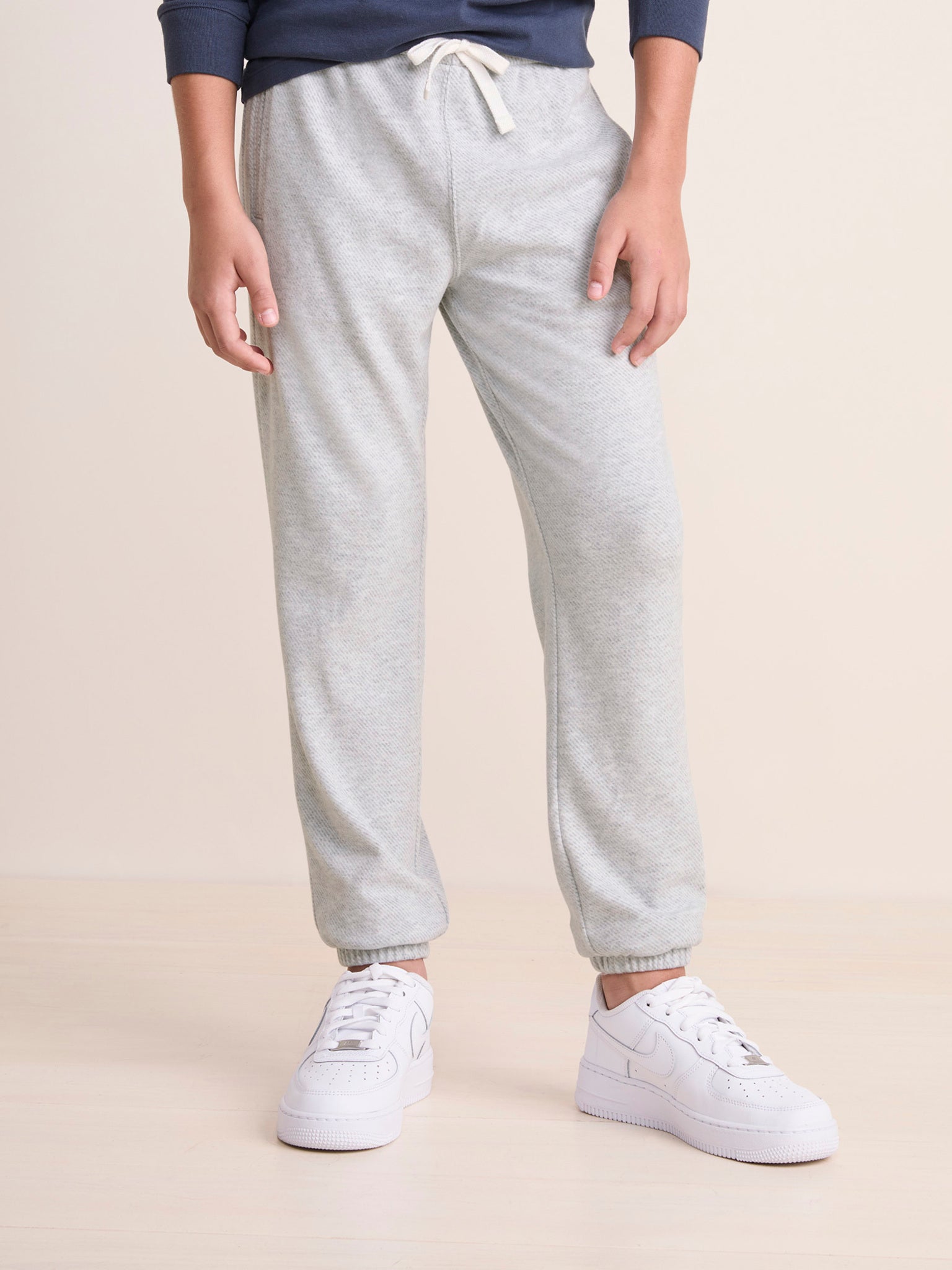 3P001148xULTIMATEGRAY-alt1