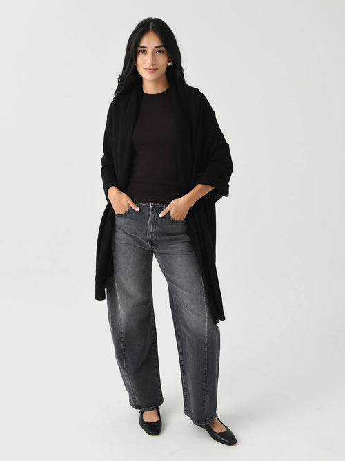White & Warren Women's Cashmere Travel Wrap - Saint Bernard