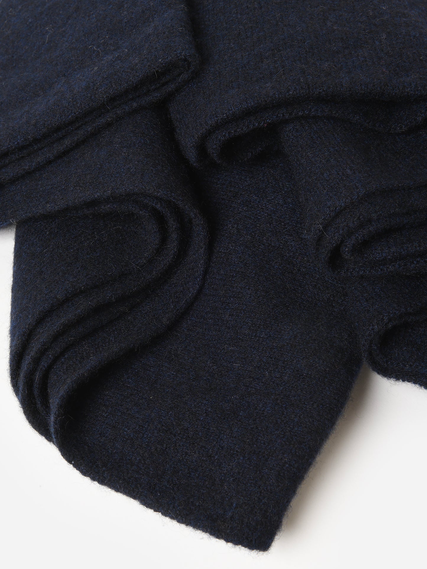 White + Warren Cashmere Travel Wrap - Saint Bernard