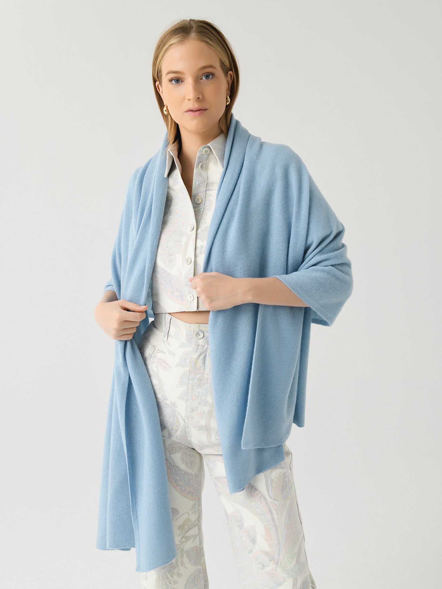 White + Warren Cashmere Travel Wrap - Saint Bernard