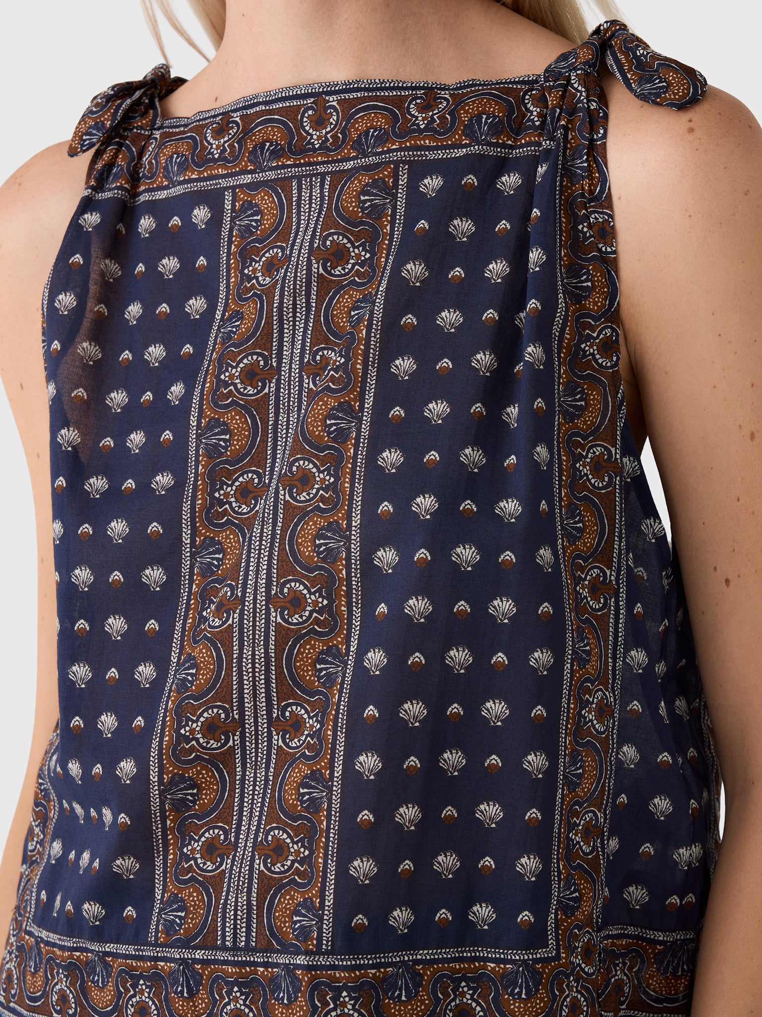 DÔEN Women's Amalia Top - Saint Bernard
