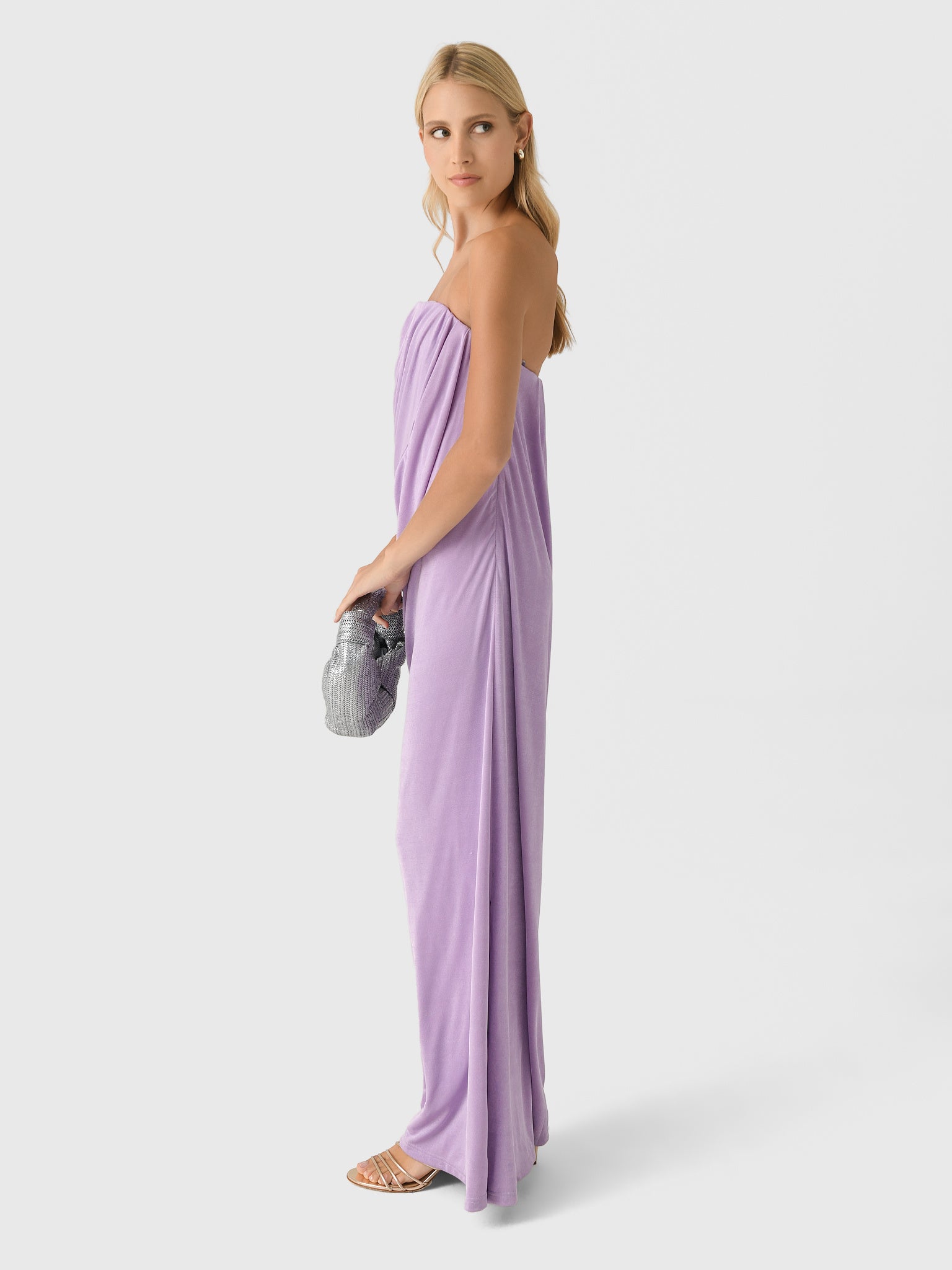 49.34.WISxWISTERIA-alt1