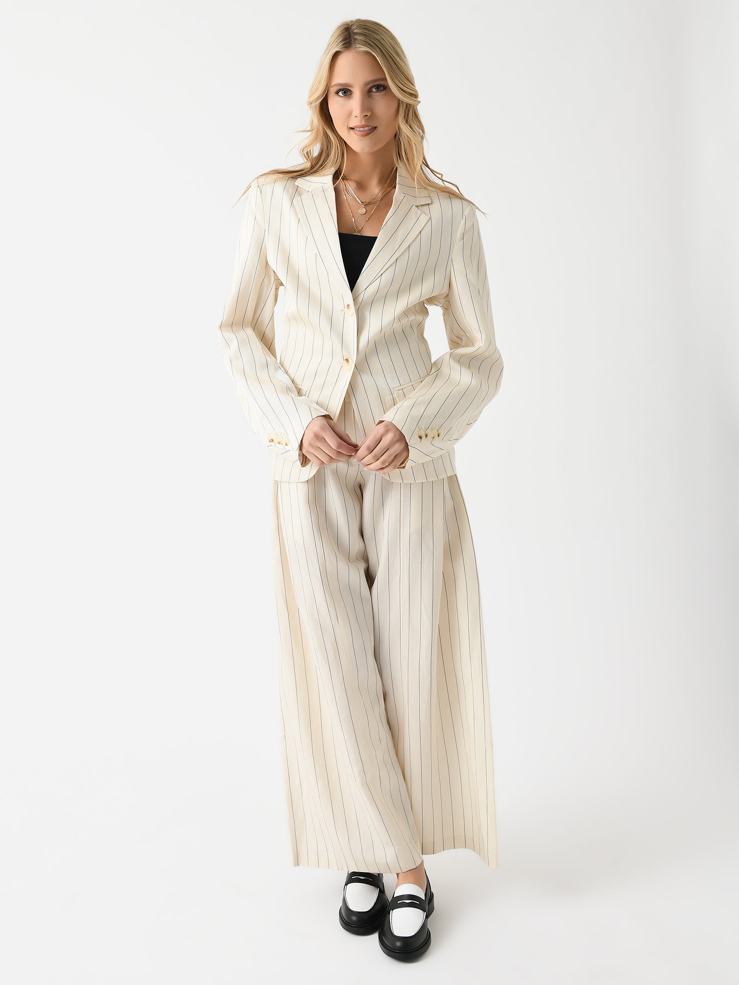 501557858xEGRET-alt1