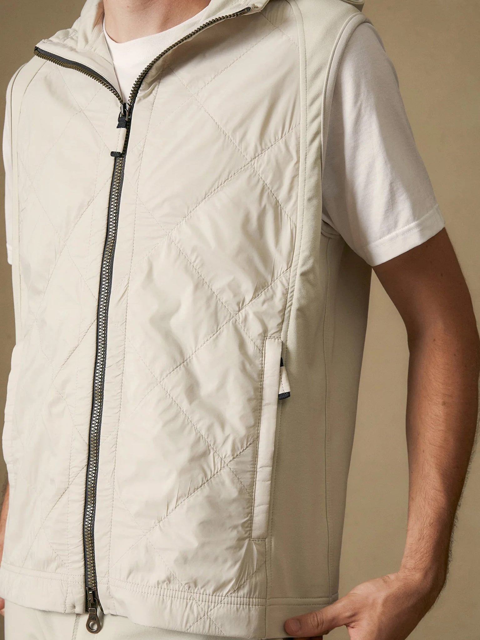 Frauenschuh Men's Lux Quilt Vest - Saint Bernard