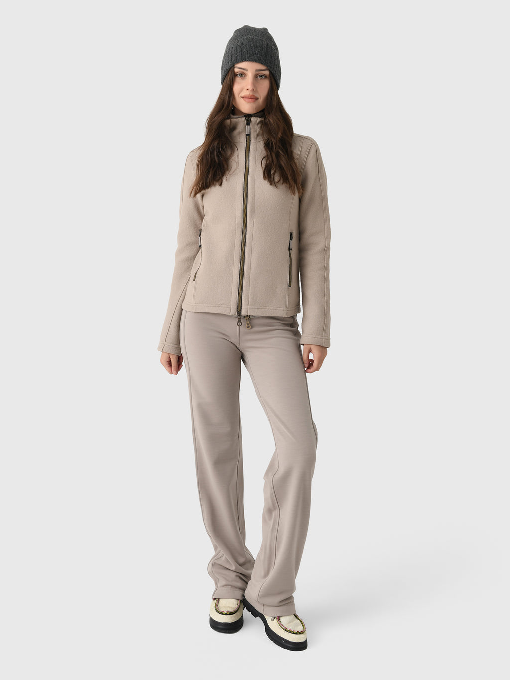 506129x310CASHMERE-alt1