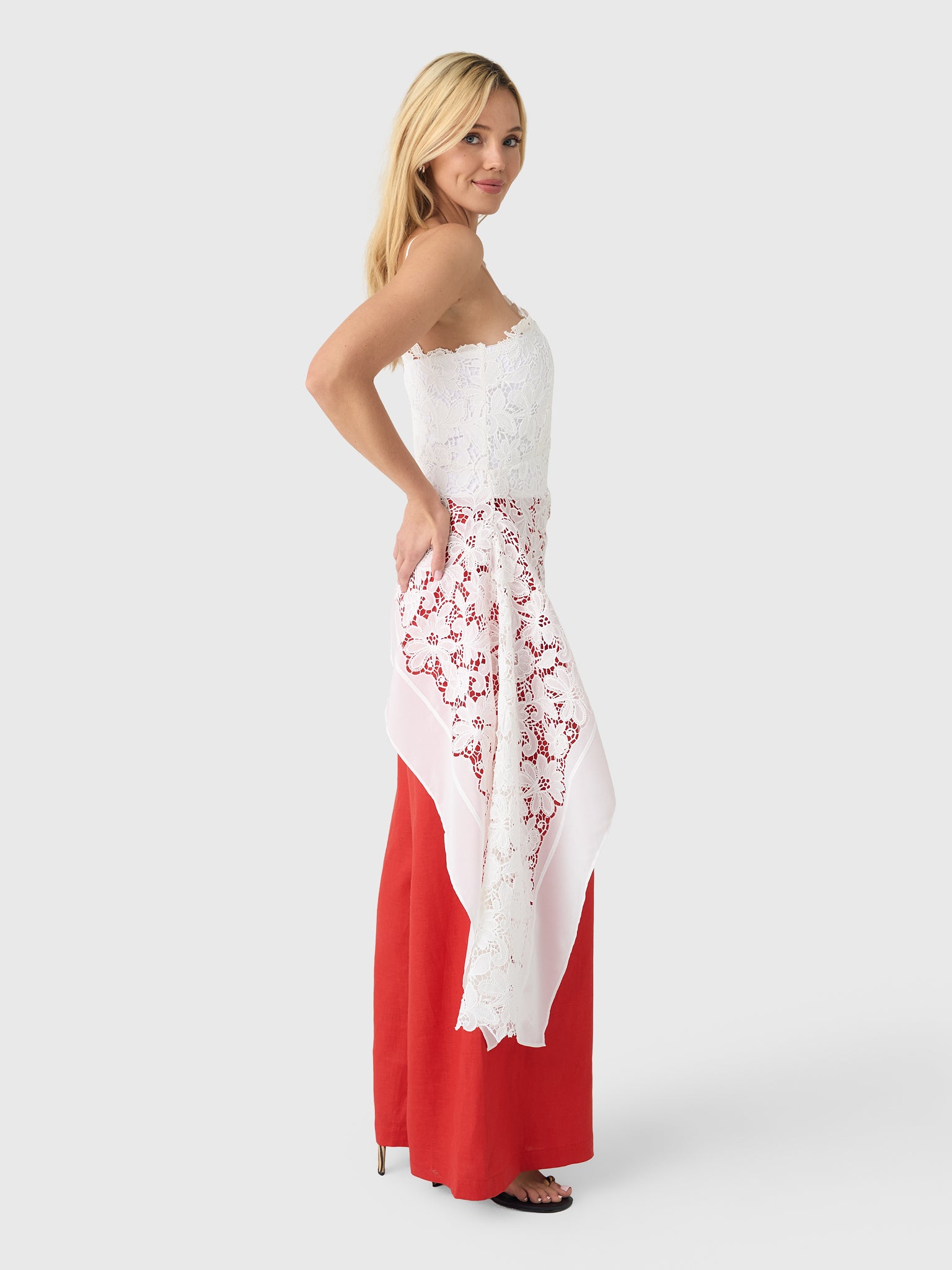 52.88.WGPxWHITEGUIPURELACEWSWAN-alt1