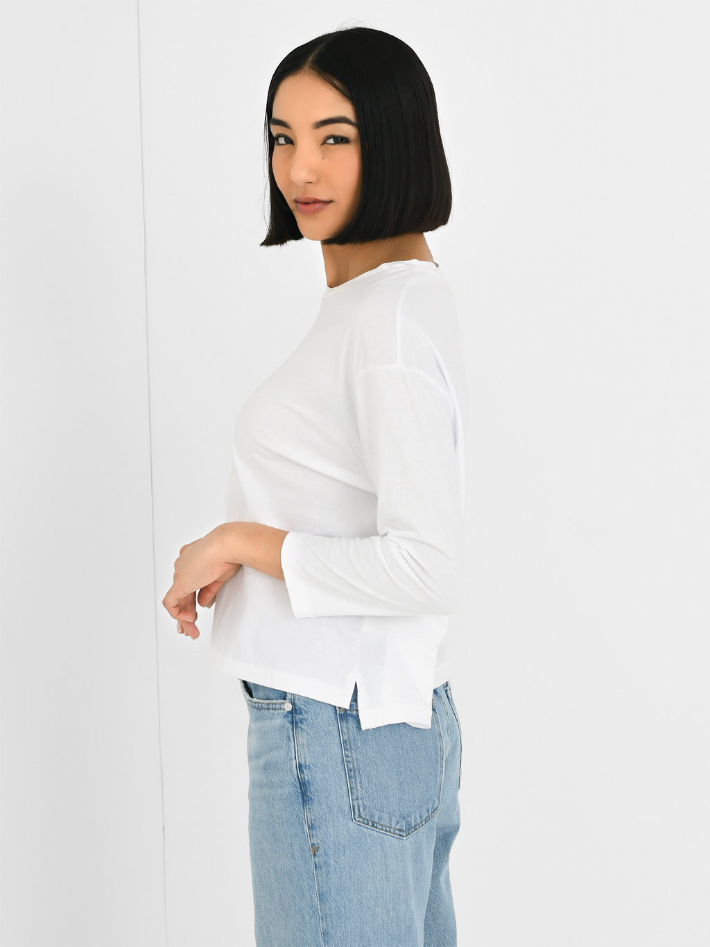 53045xWHITE-alt2