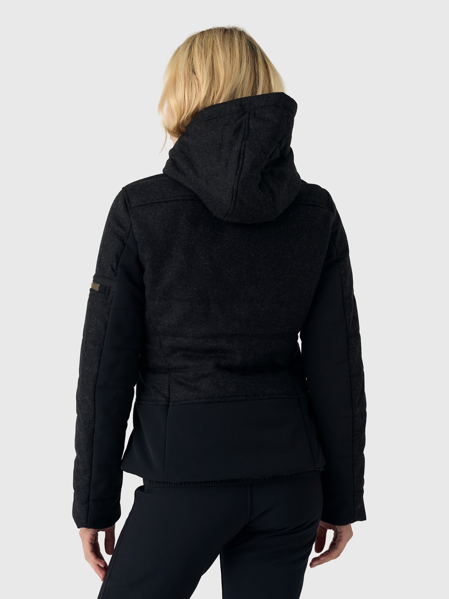 538230x010BLACK-alt2