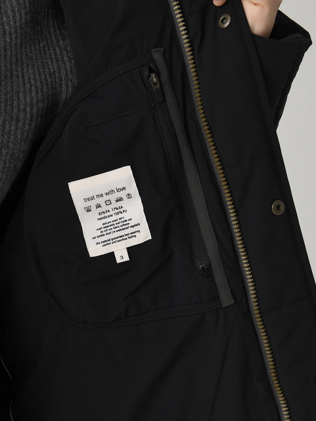 586691x010BLACK-alt6