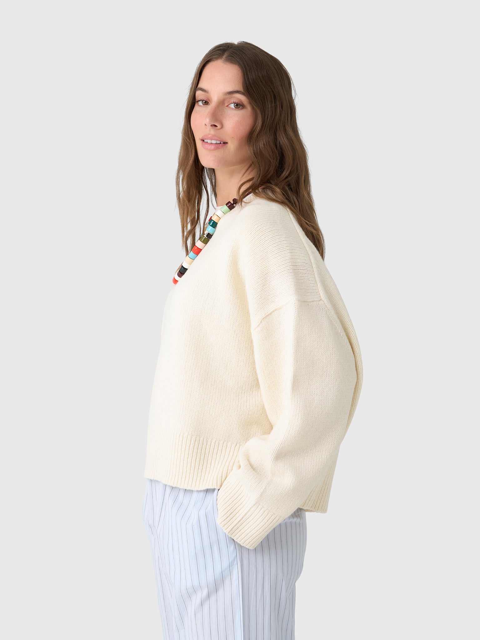 5HVC09-V15776xECRU-alt2