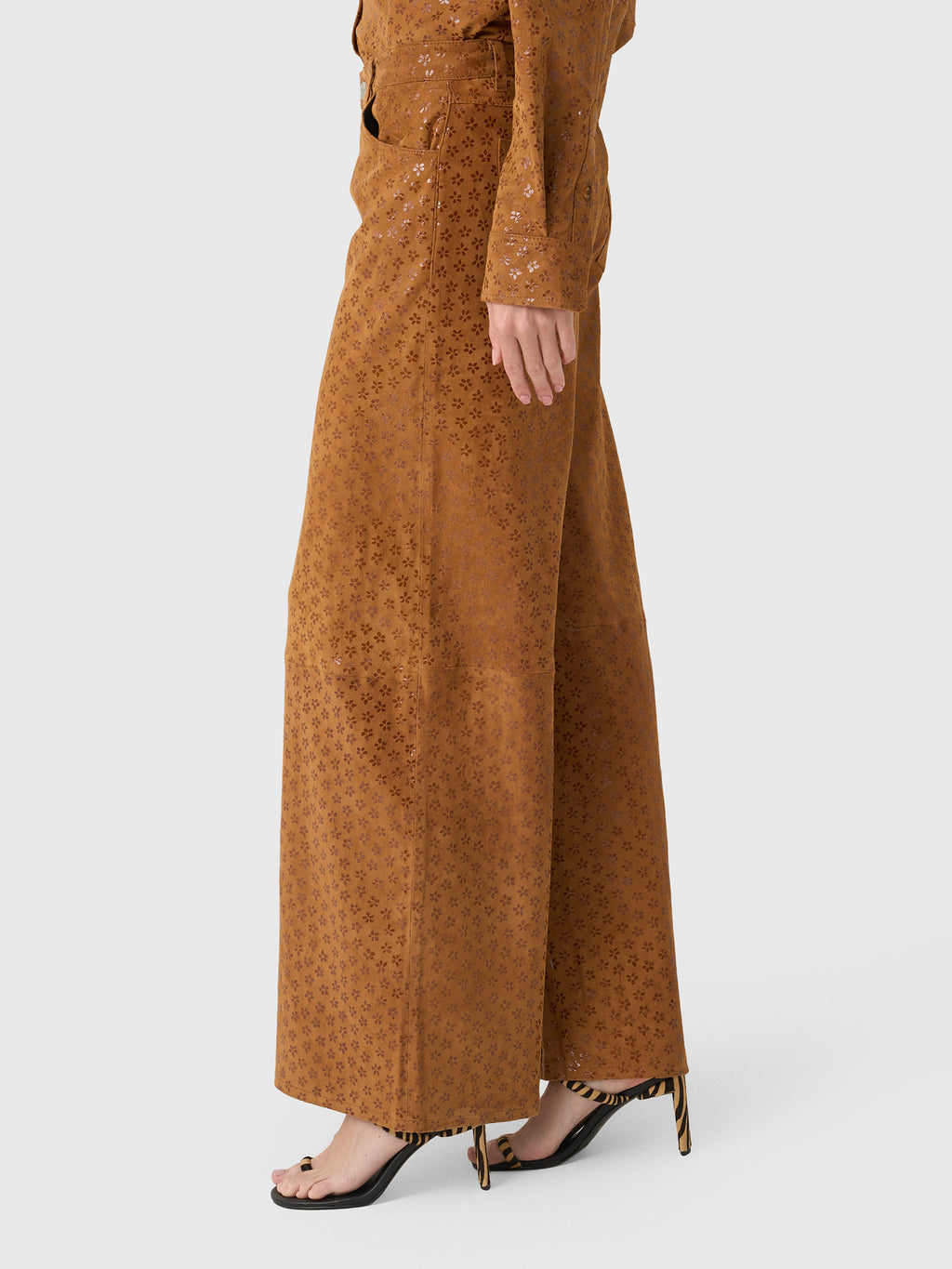 SPRWMN Women's Suede 5 Pocket Wide Leg Pant - Saint Bernard