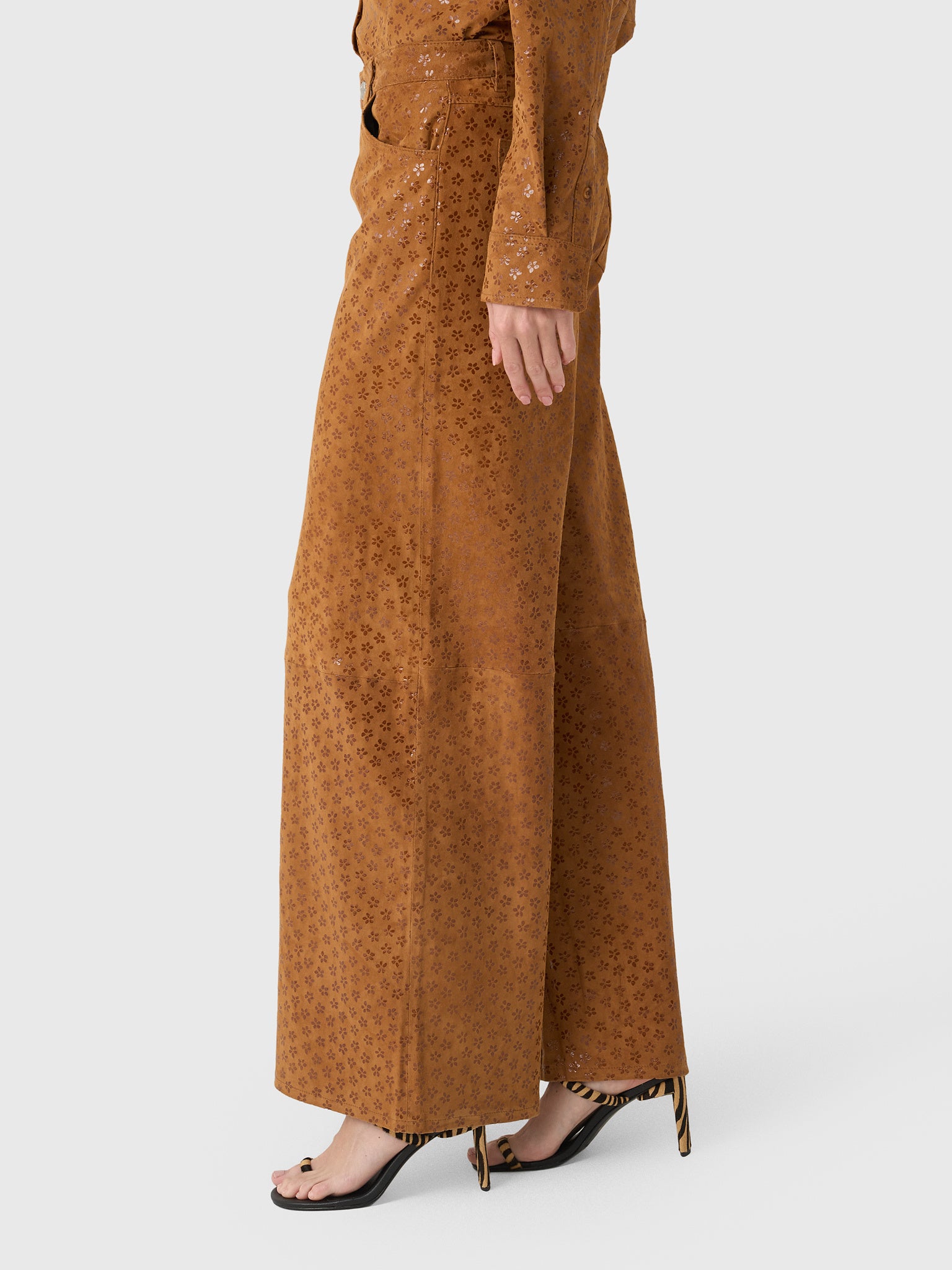 SPRWMN Women's Suede 5 Pocket Wide Leg Pant - Saint Bernard