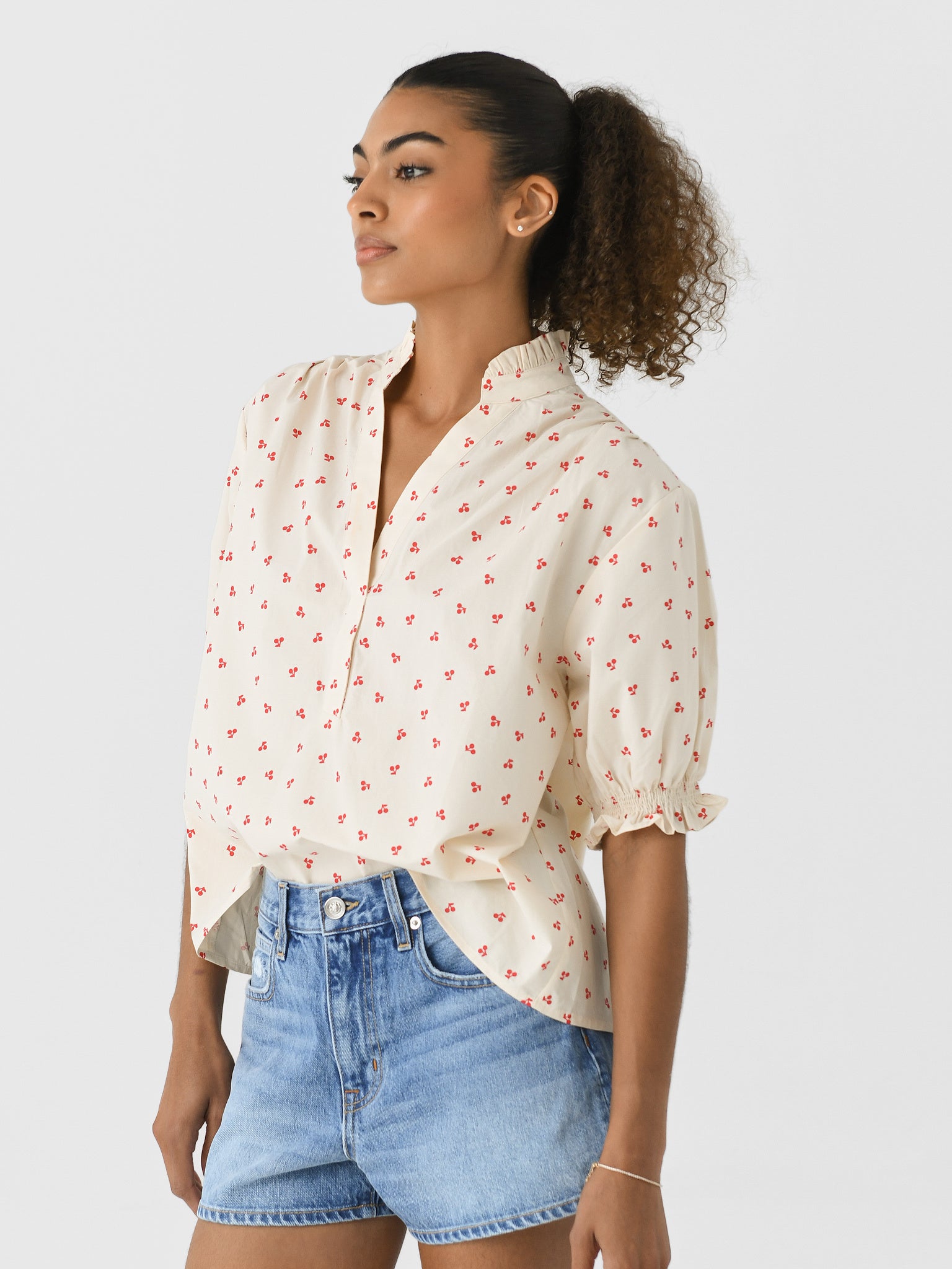 6105TAxCREAMRED-alt2