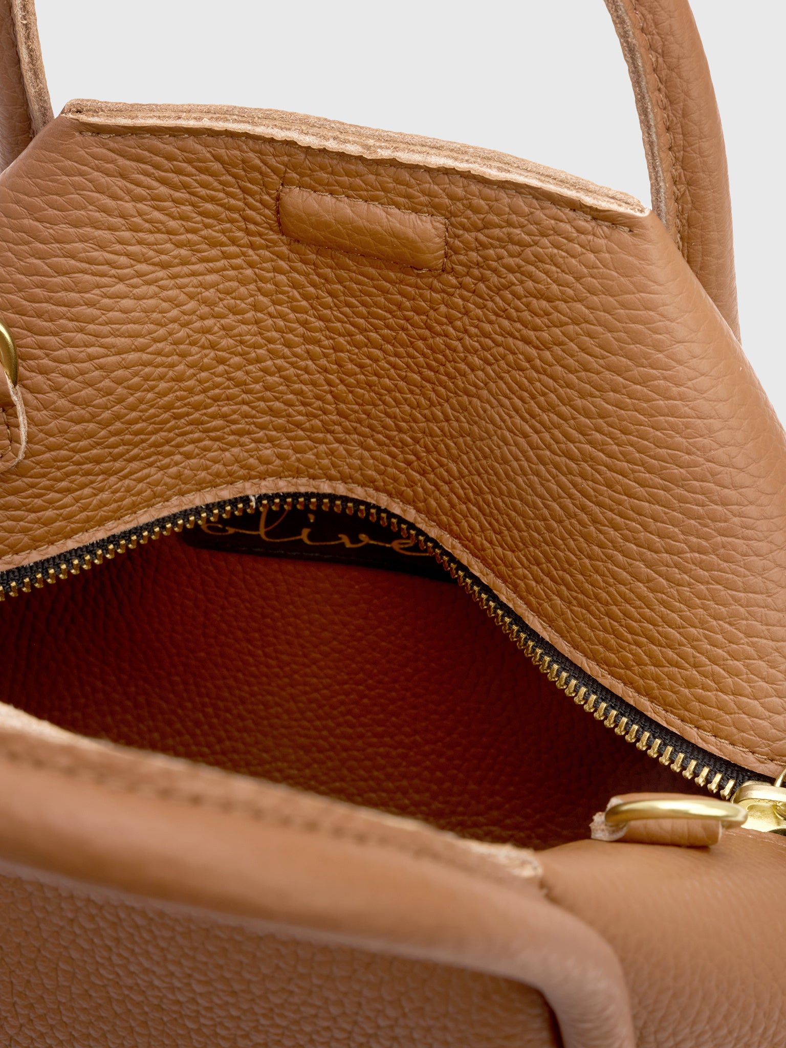 Oliveve Taya Top Handle Crossbody Bag - Saint Bernard