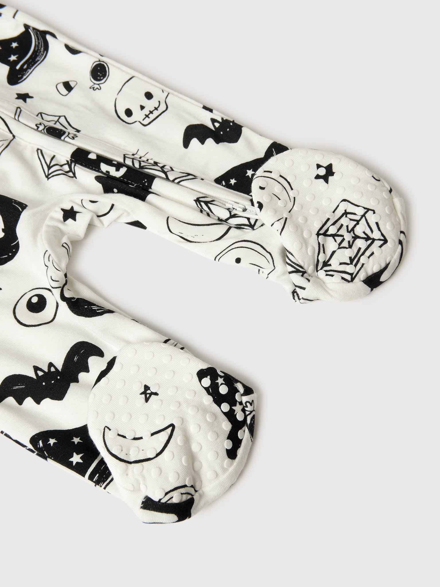 651-F24-BWHxIVORY-alt2