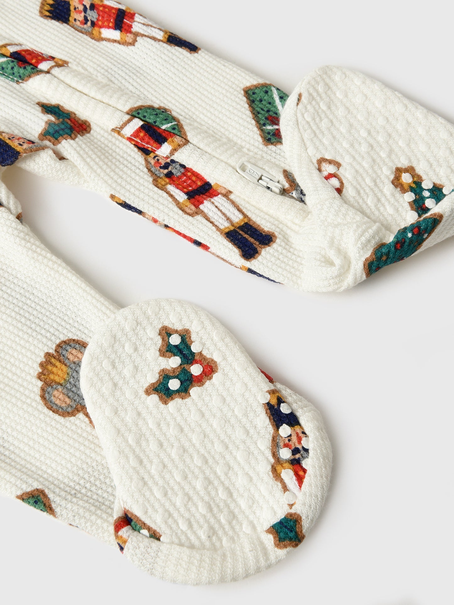 651-F24xNUTCRACKERCHRISTMASCOOKIES-alt2