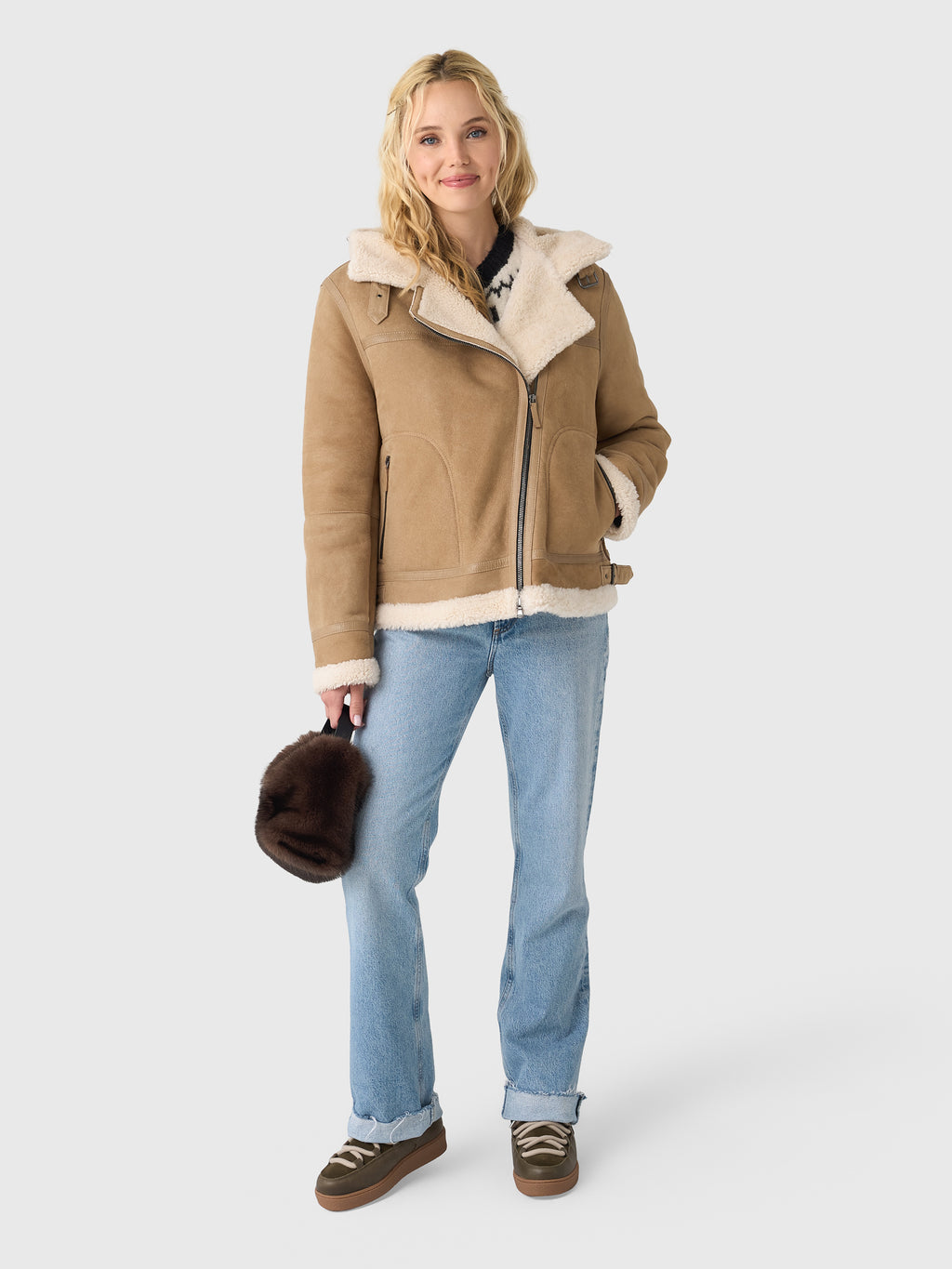 727694x490CAMEL-alt1