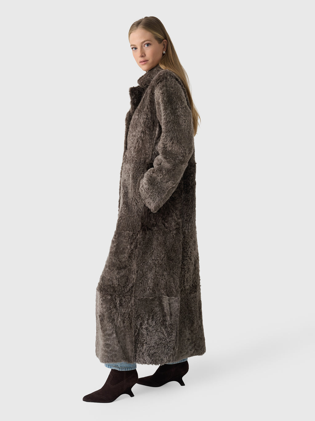 738393x1940MINK-alt1