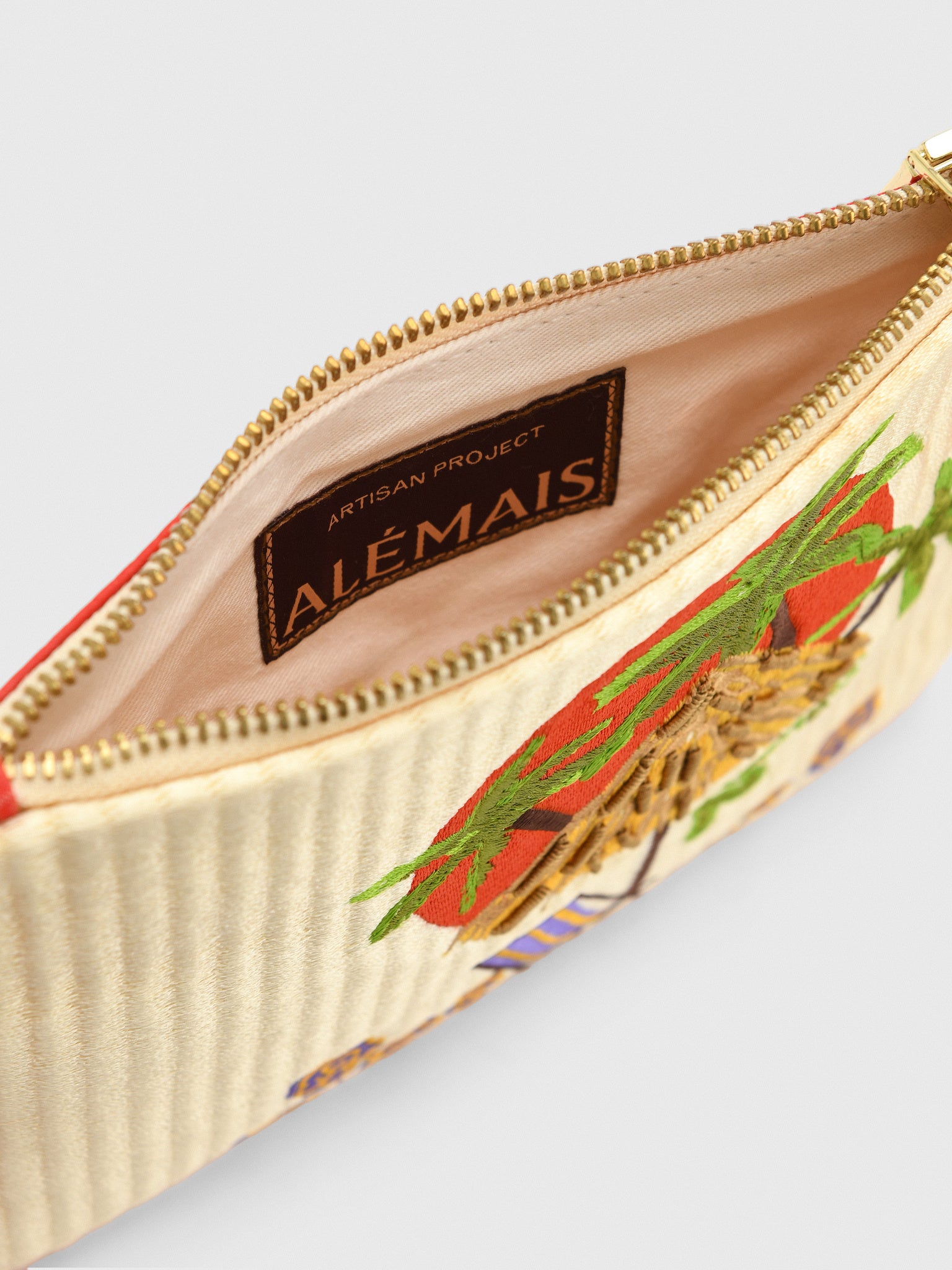 Alemais Island Cove Embroidered Clutch - Saint Bernard