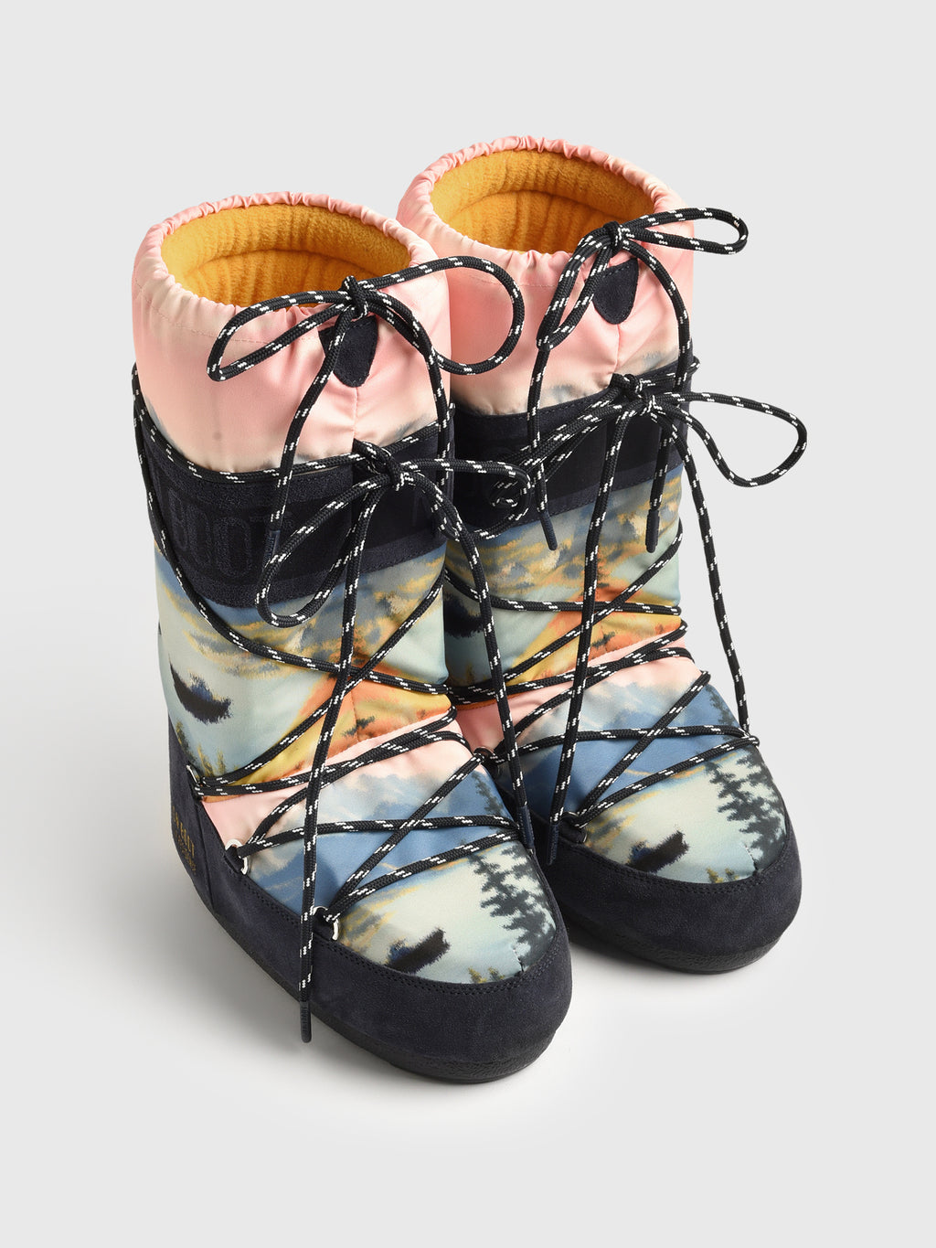 Moonboot Women's X Guest In Residence Icon Postcard Boot - Saint Bernard