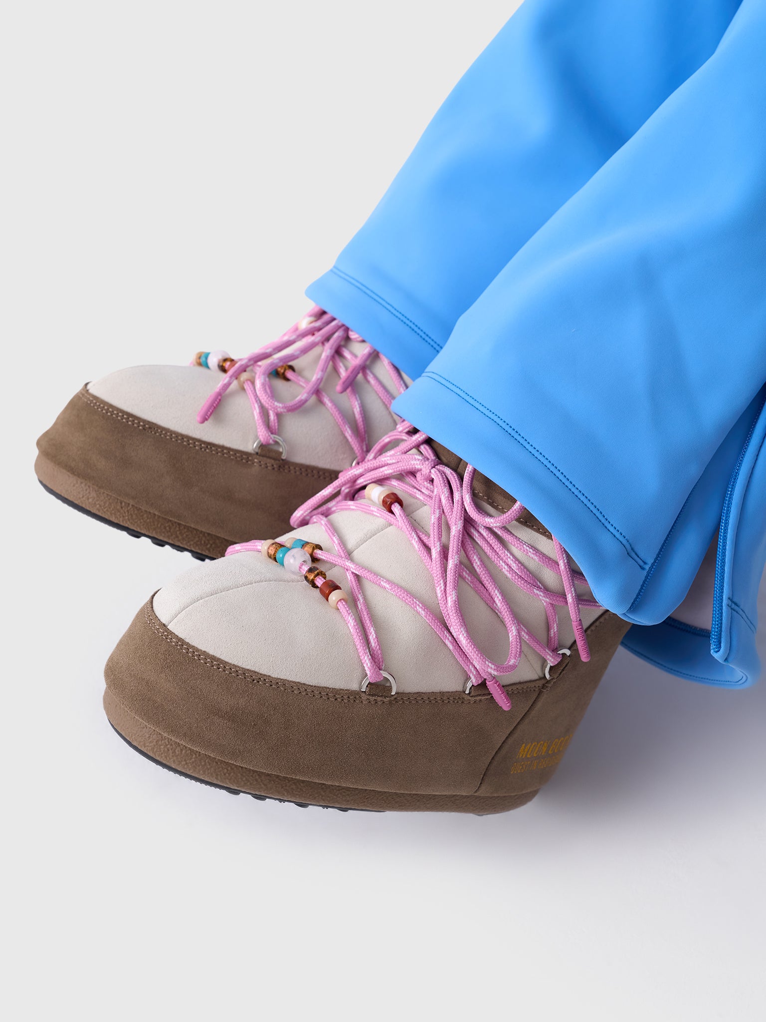 80D1409730xHONEYWHITESAND-alt1