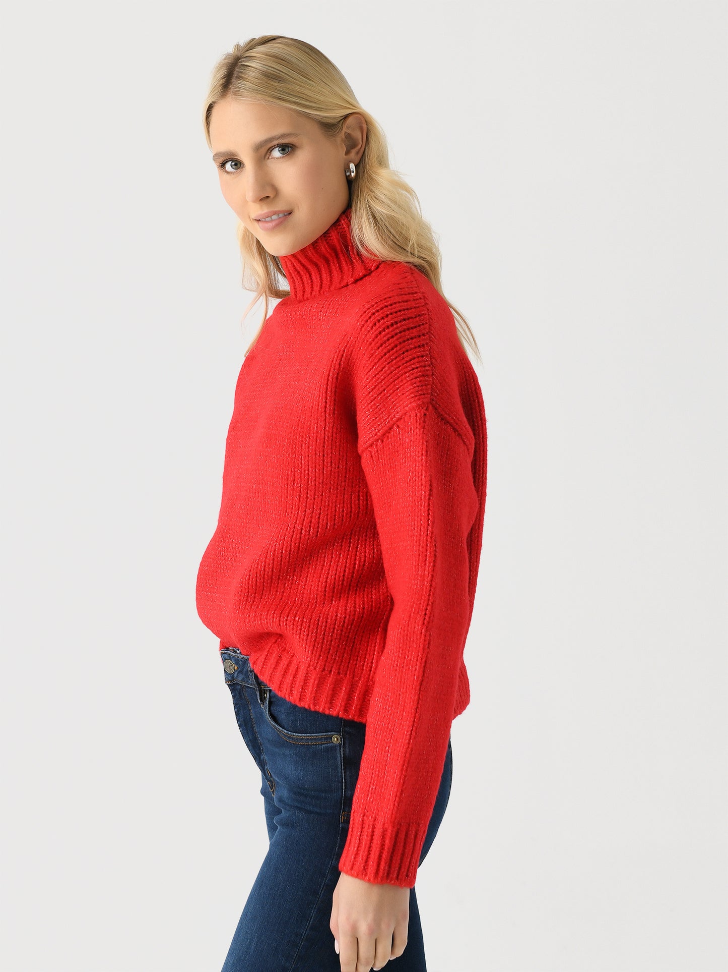 8101TNF24xSCARLET-alt2