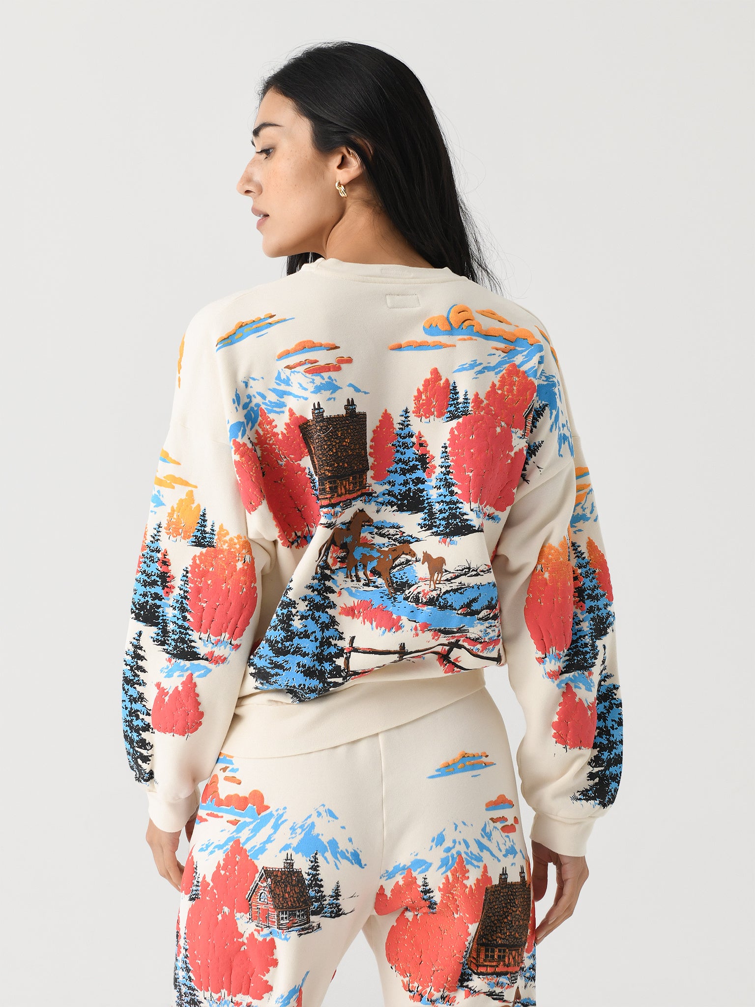 8227-760xCABINFEVER-alt3