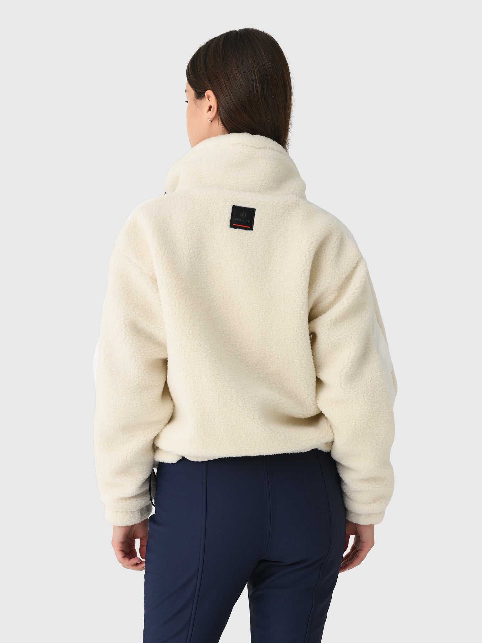 8477-9314x732OFFWHITE-alt2