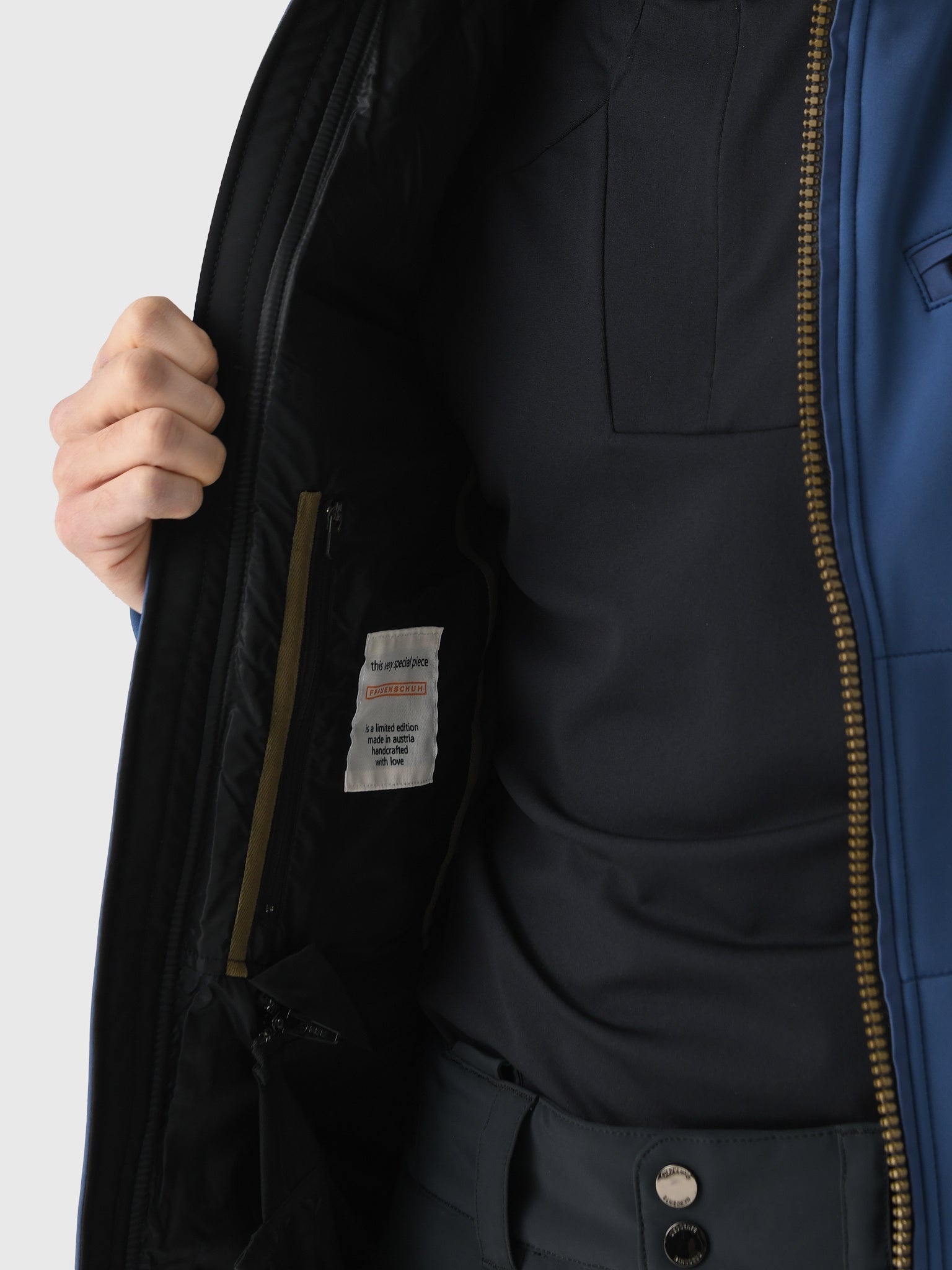 897230x2490ALASKABLUE-alt6