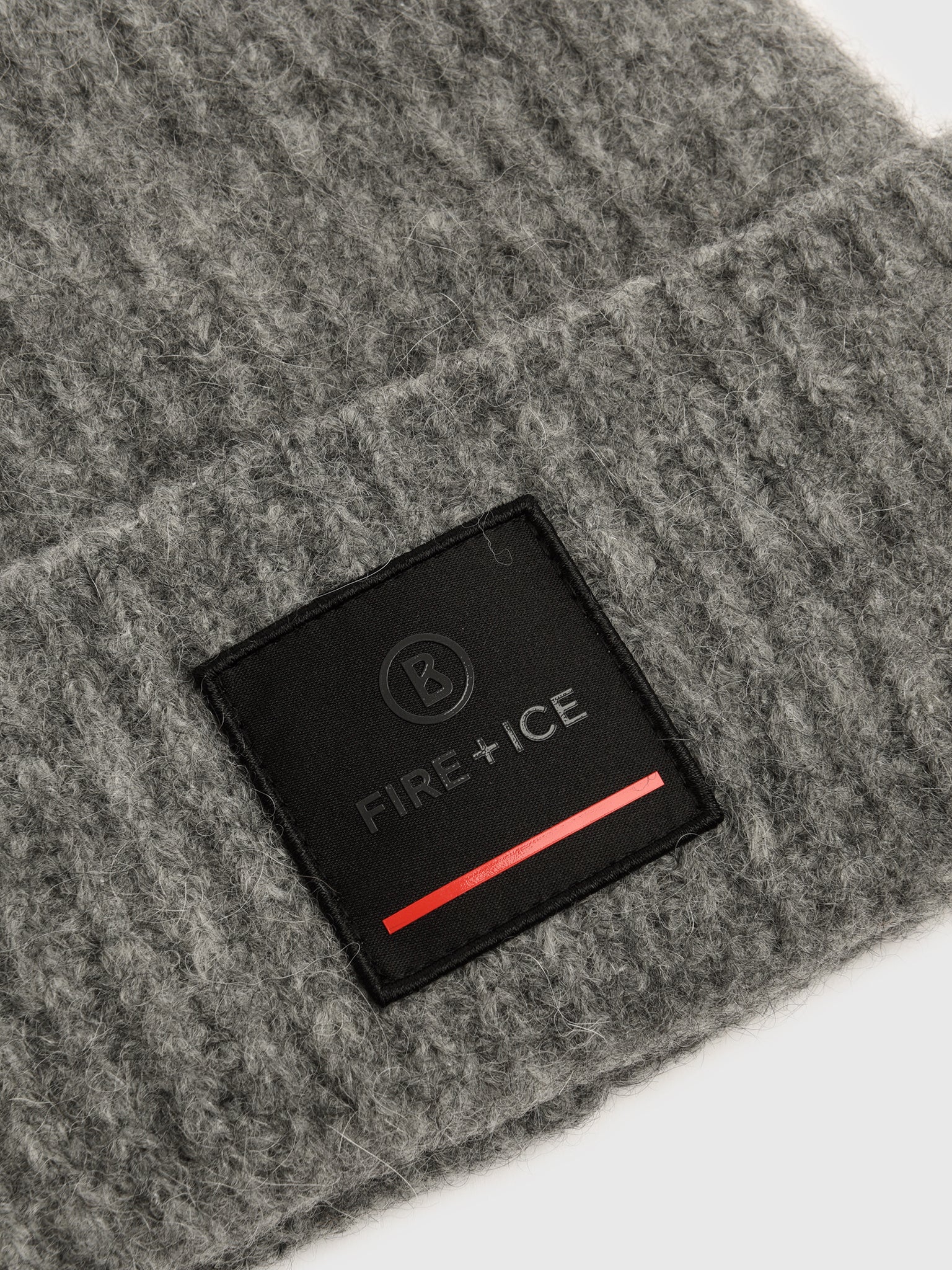 9456-9302x948URBANGREYMARL-alt1