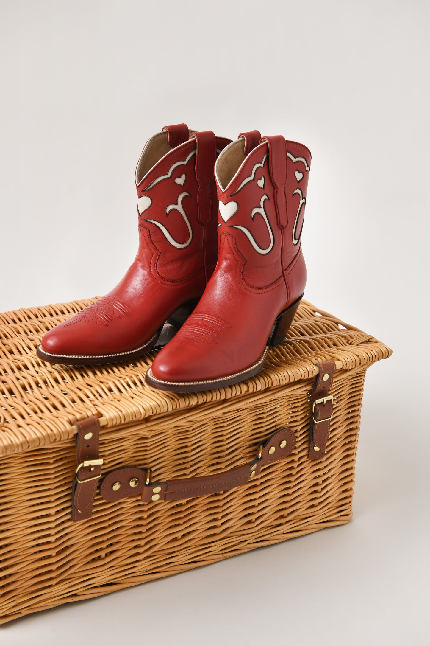 City Boots Women's The Aspen Short Boot - Saint Bernard