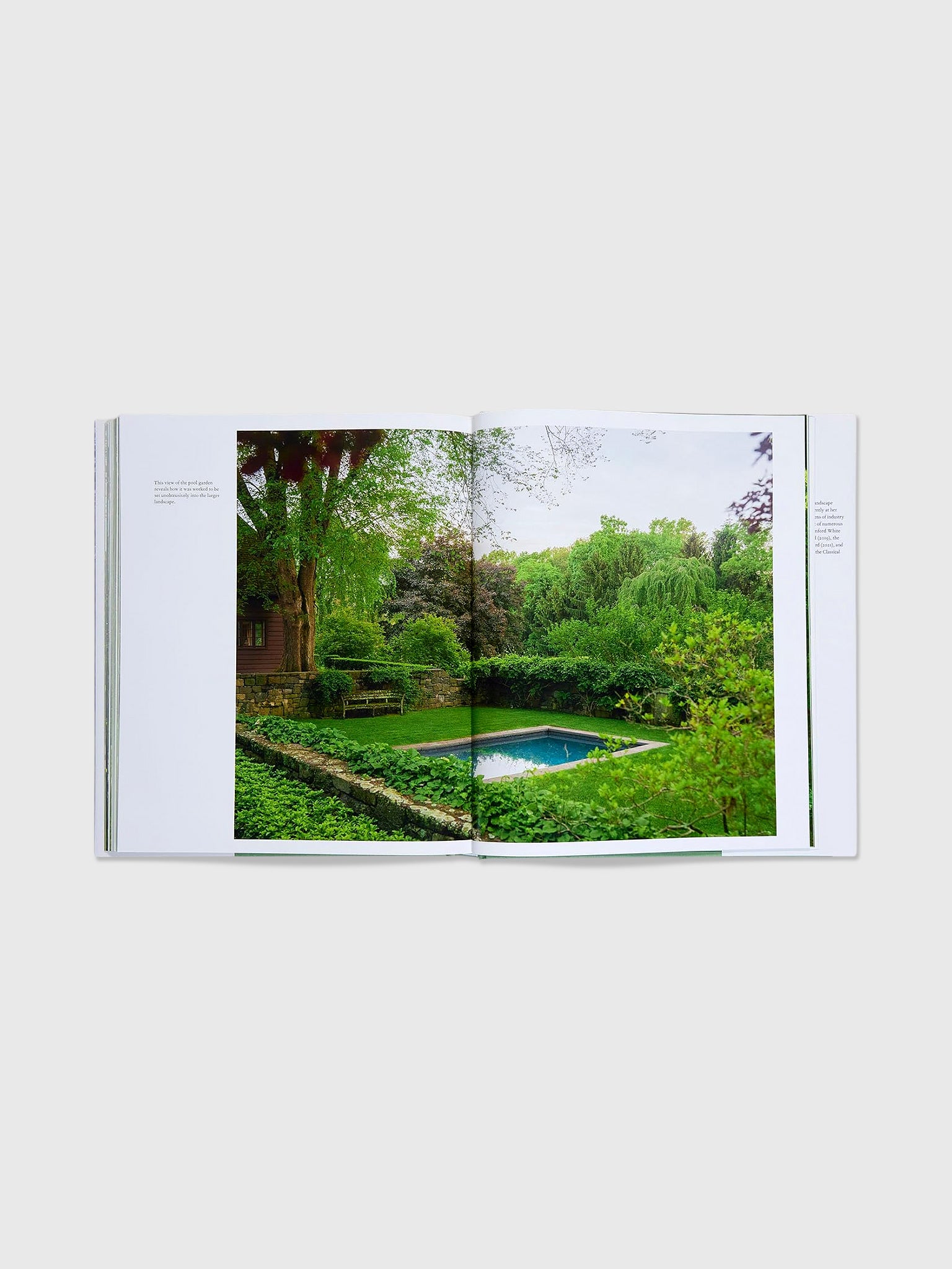 Rizzoli A Moment in Time: Designing a Country Garden