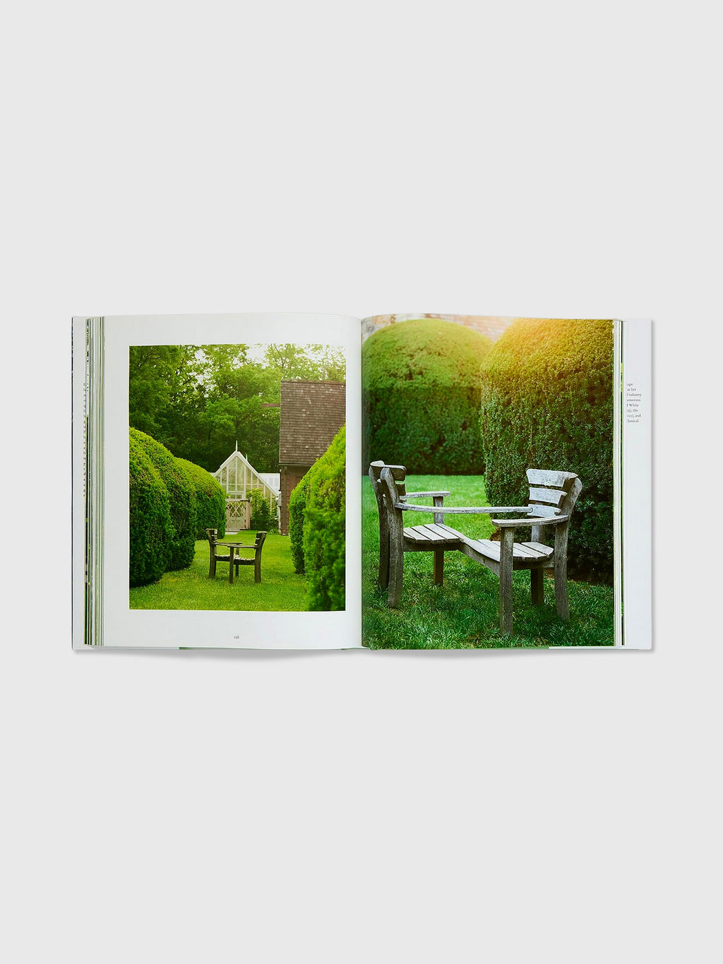 Rizzoli A Moment in Time: Designing a Country Garden