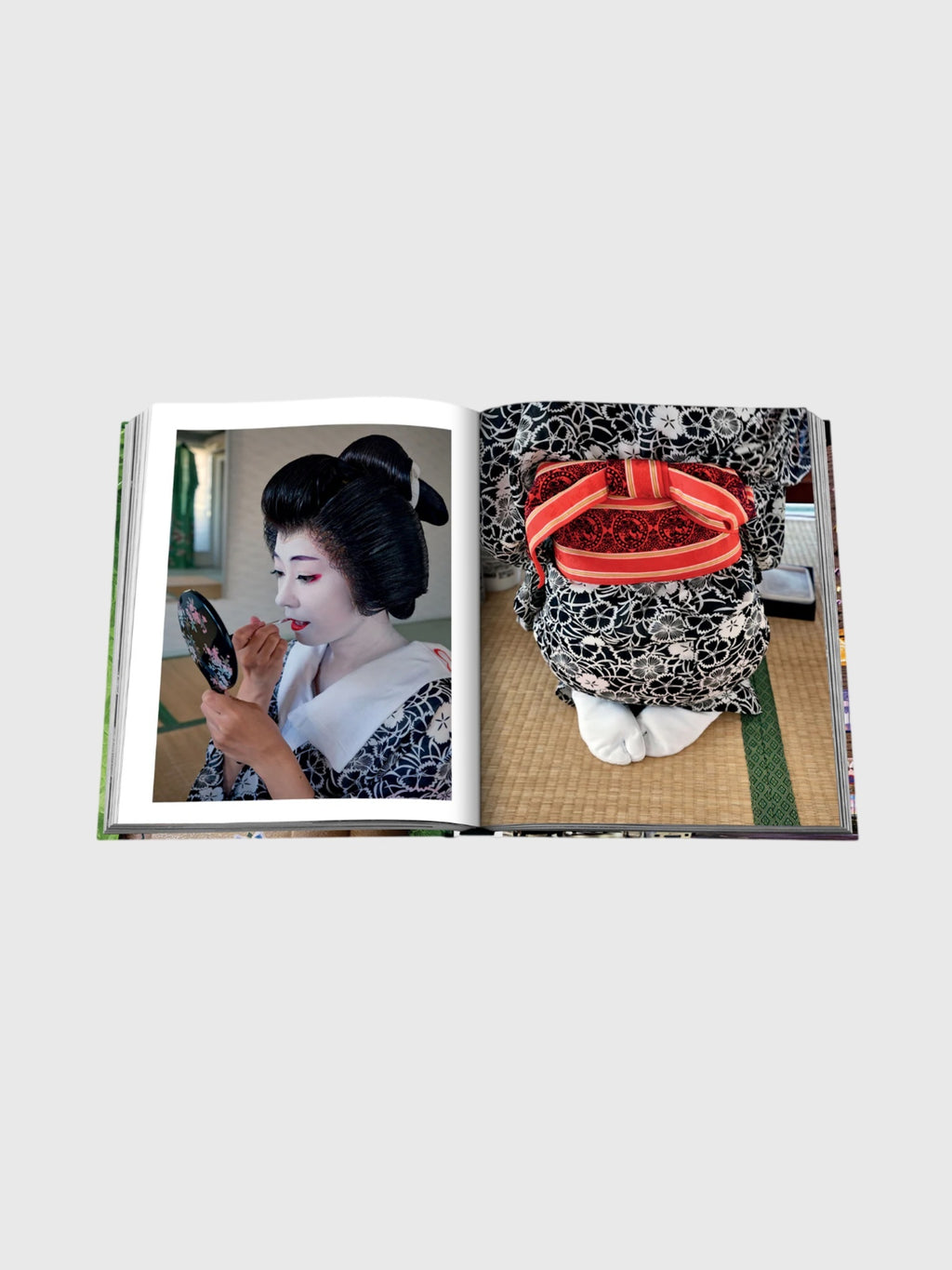 Assouline Tokyo Chic - Saint Bernard