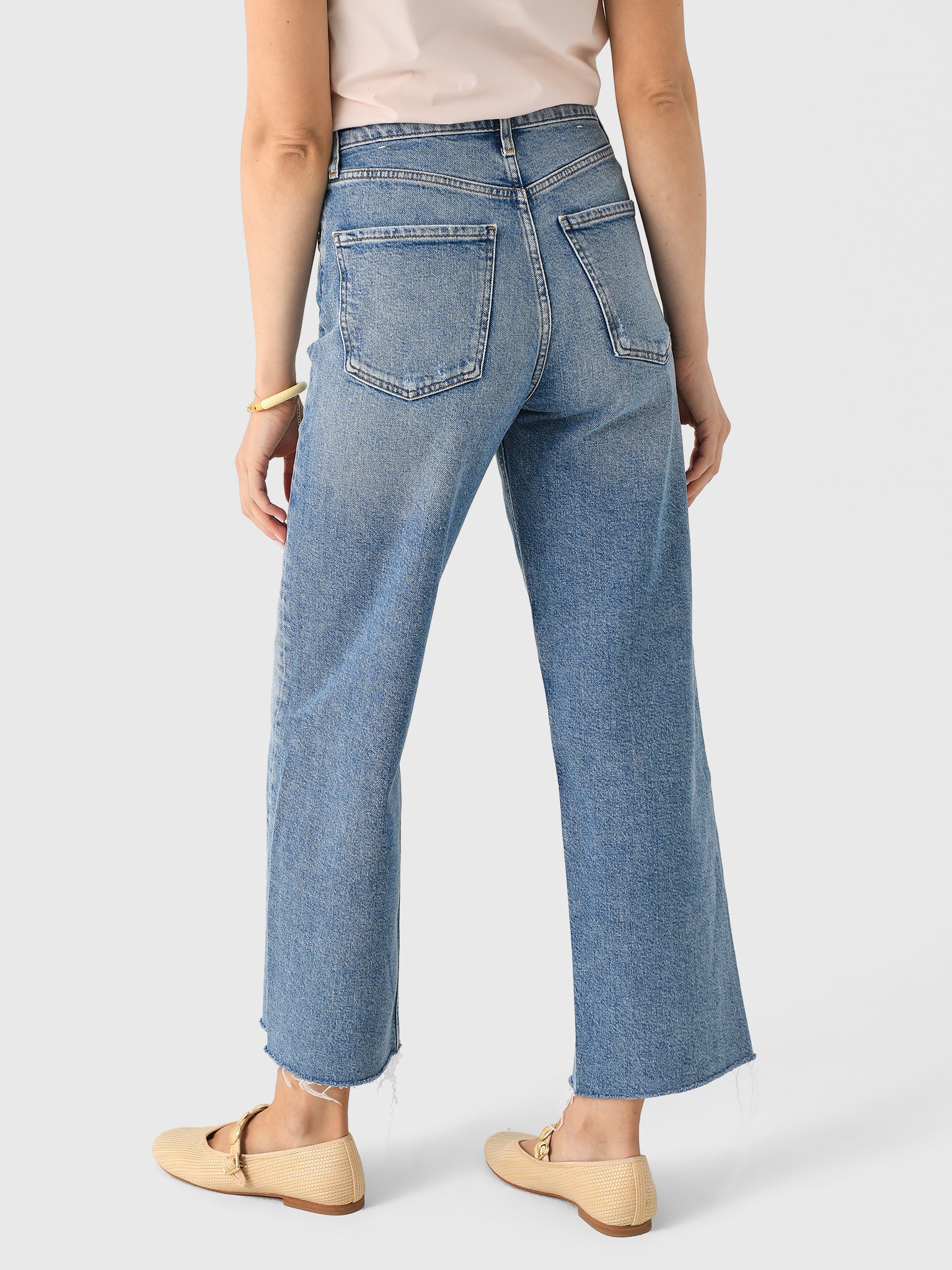 A200-1854xFORUM-alt3