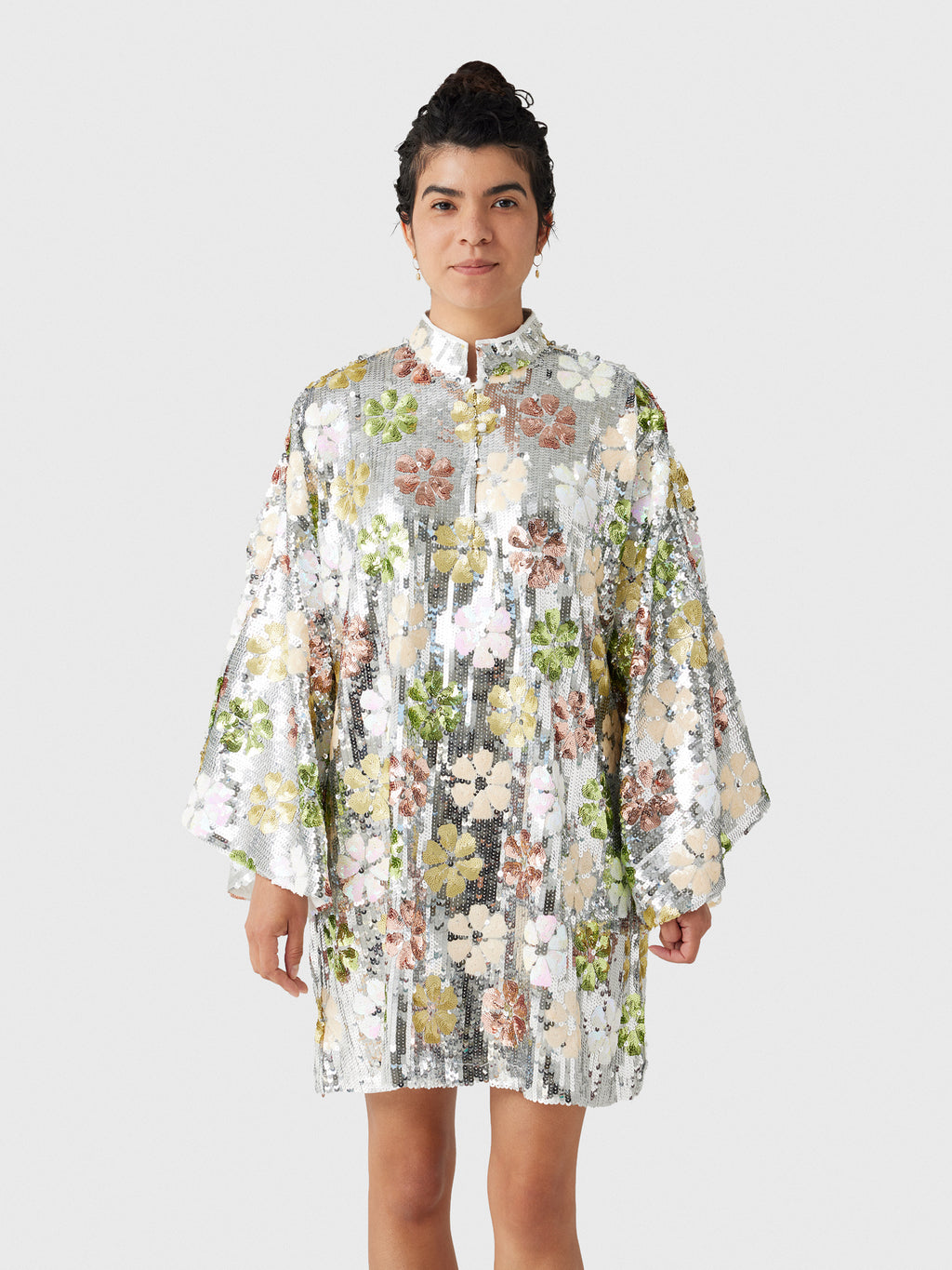 La Vie Women's Sequin Silver Mod Flower Mini Caftan - Saint Bernard