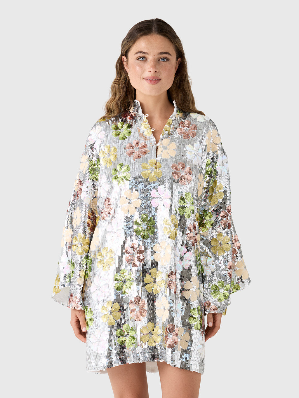 La Vie Women's Sequin Silver Mod Flower Mini Caftan - Saint Bernard