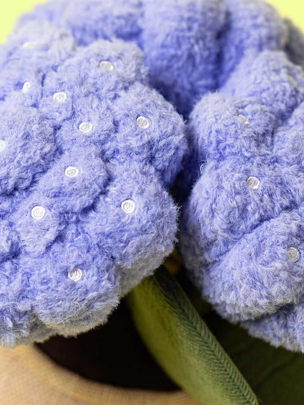 Jellycat Amuseables Hydrangea Plush - Saint Bernard