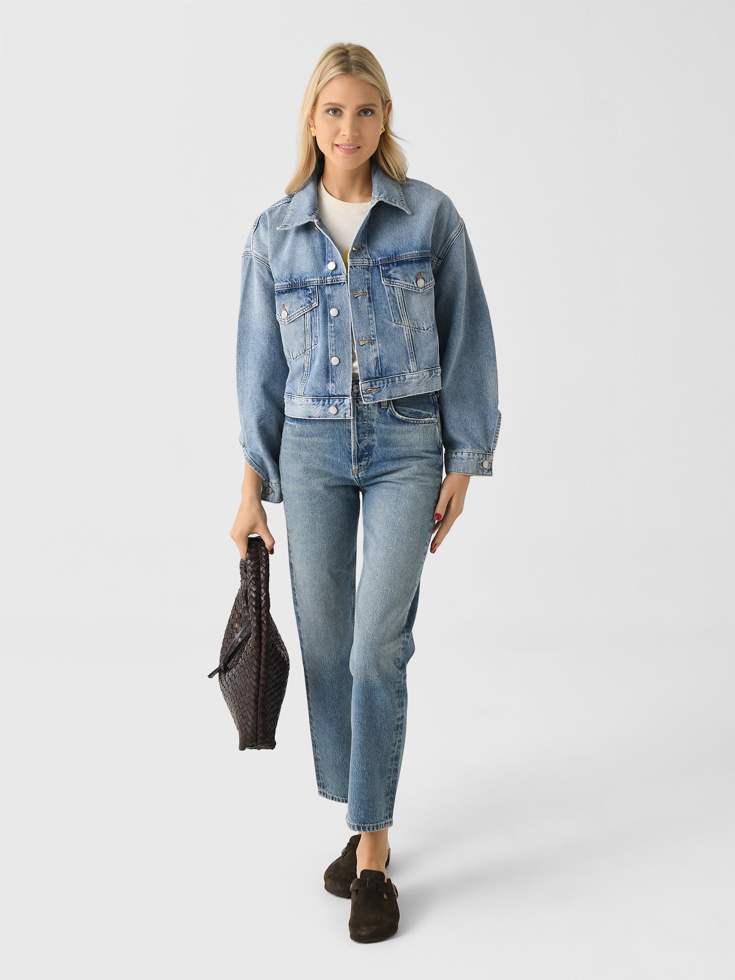 A5047-1601xSPACE-alt1