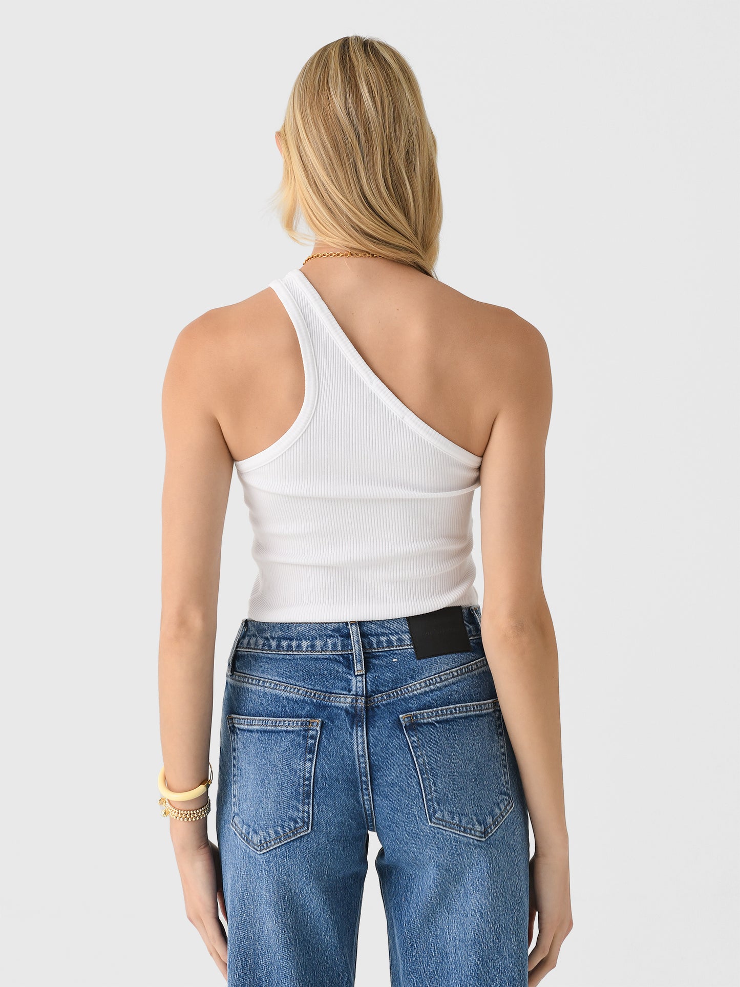 A7335-1260xWHITE-alt3