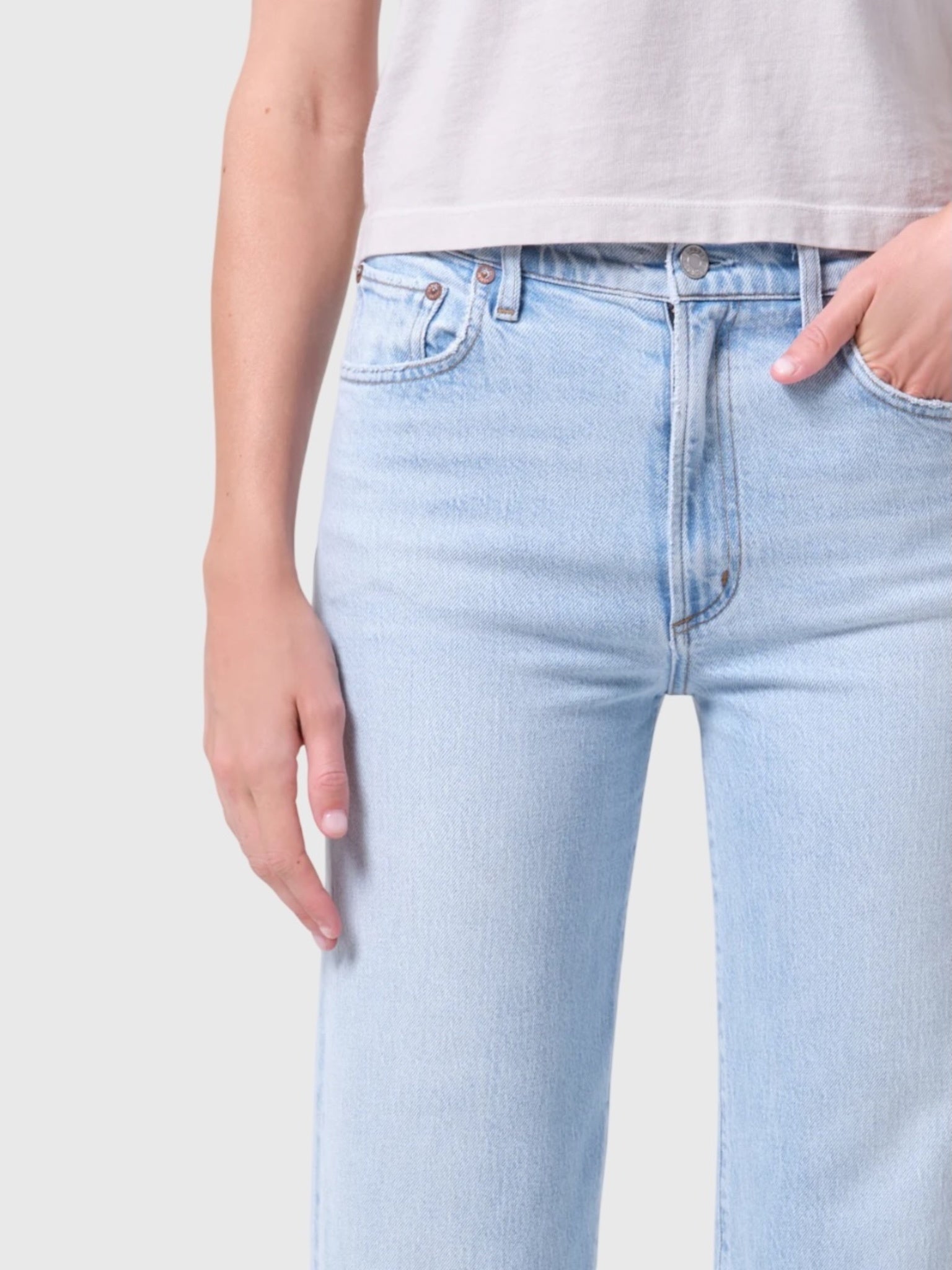 Agolde Women's Harper Crop Jean - Saint Bernard