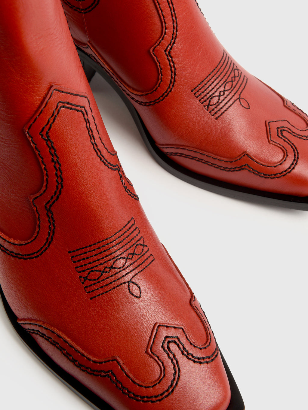 AGNES-VA-REDBKxREDBLACK-alt3