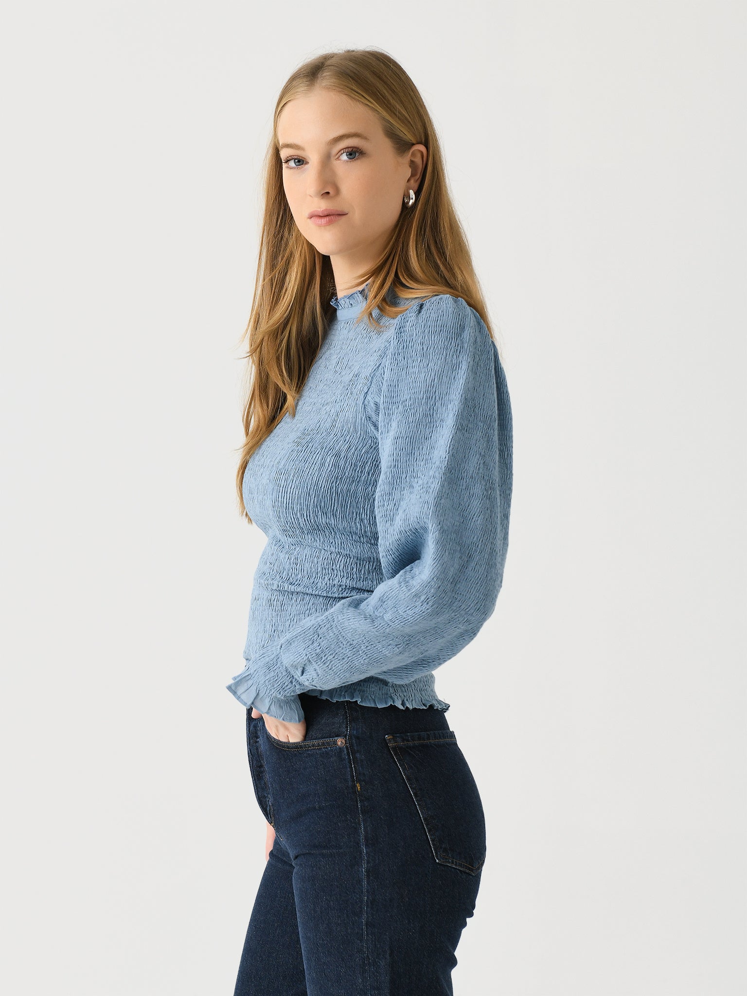 ANGELIE1SBLxBLUE-alt2