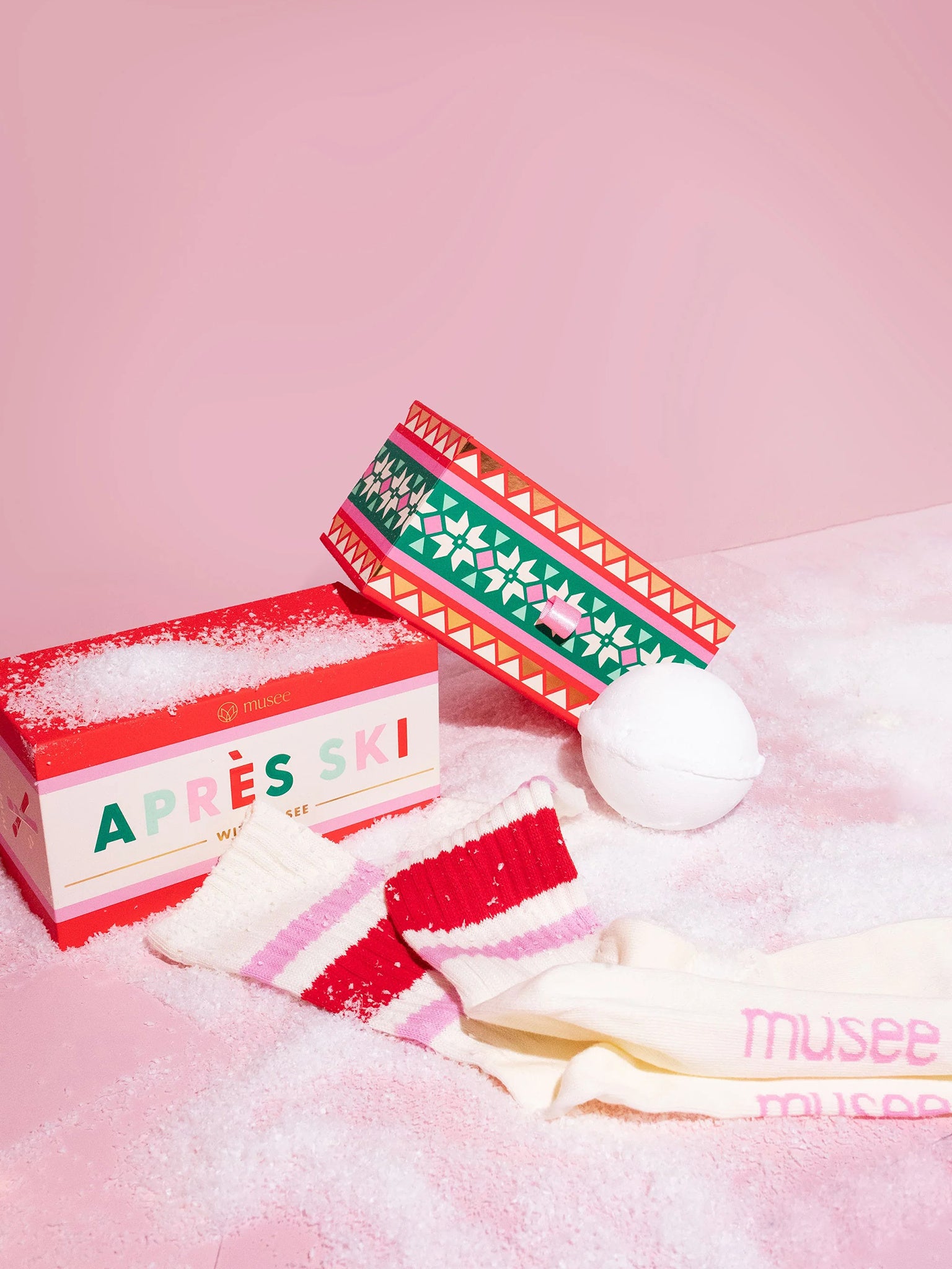 APRES SKI BATH BALM AND SOCK SETxNA-alt1